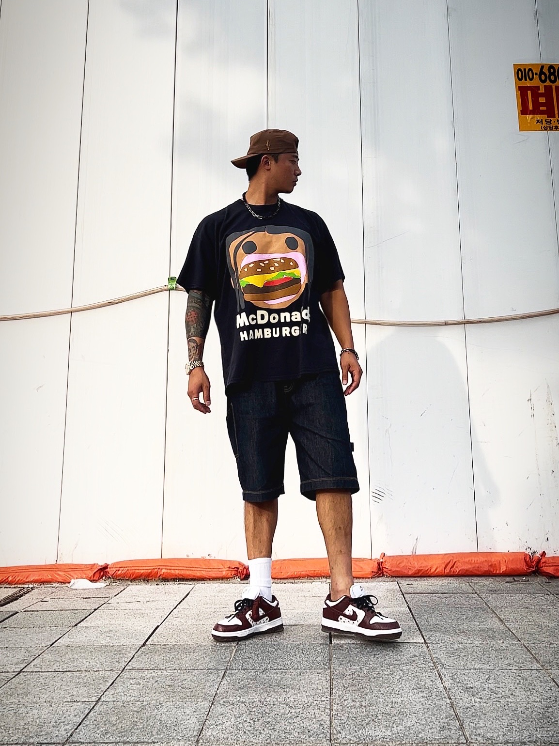Nike x Supreme SB Dunk Low Barkroot Brown, Rolex Sky-Dweller 42mm 326933 Champagne Jubilee 착용 스타일 - 1
