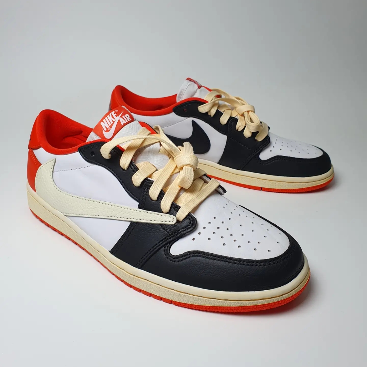 Jordan 1 Low OG Starfish 착용 스타일 - 3