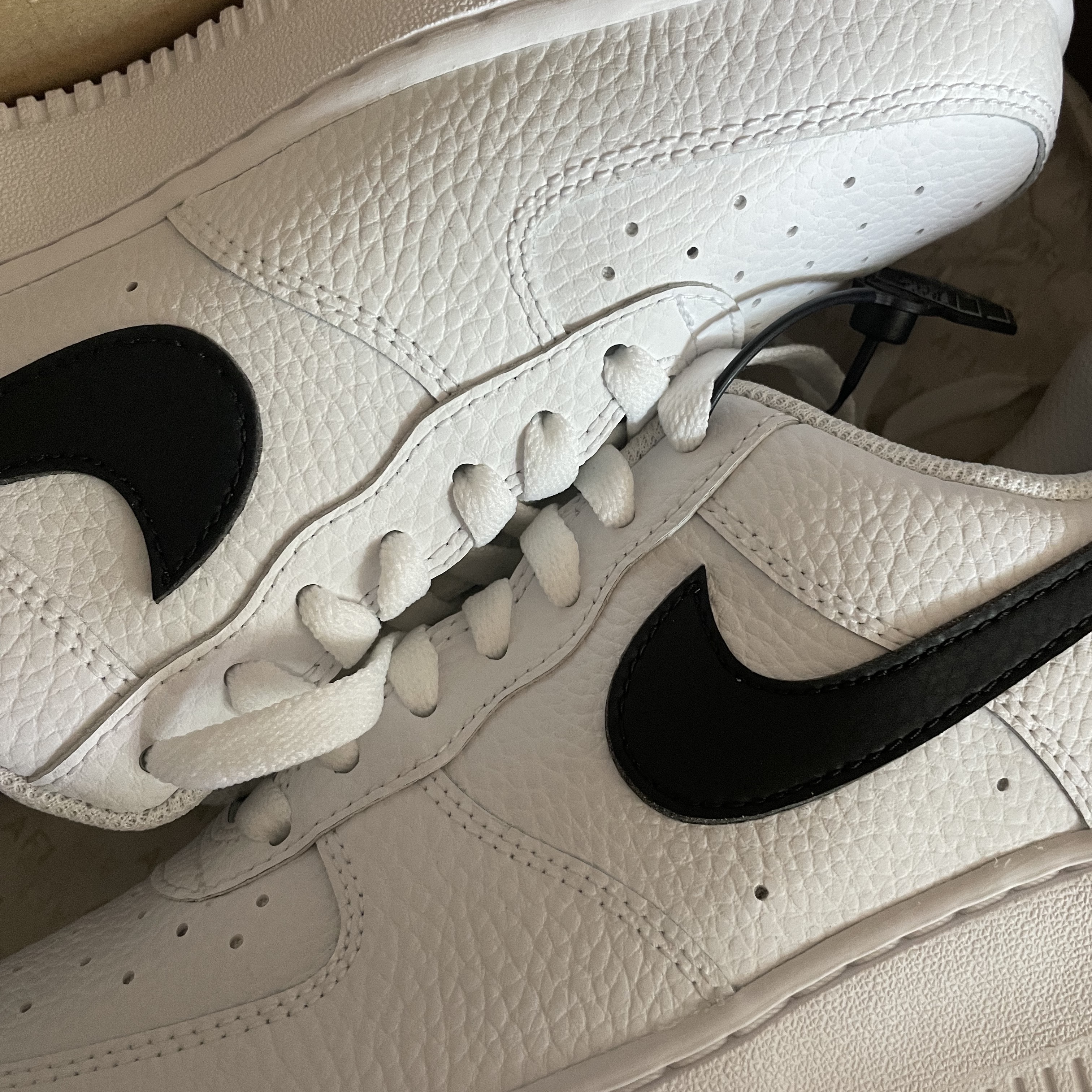Nike Air Force 1 '07 White Black 착용 스타일