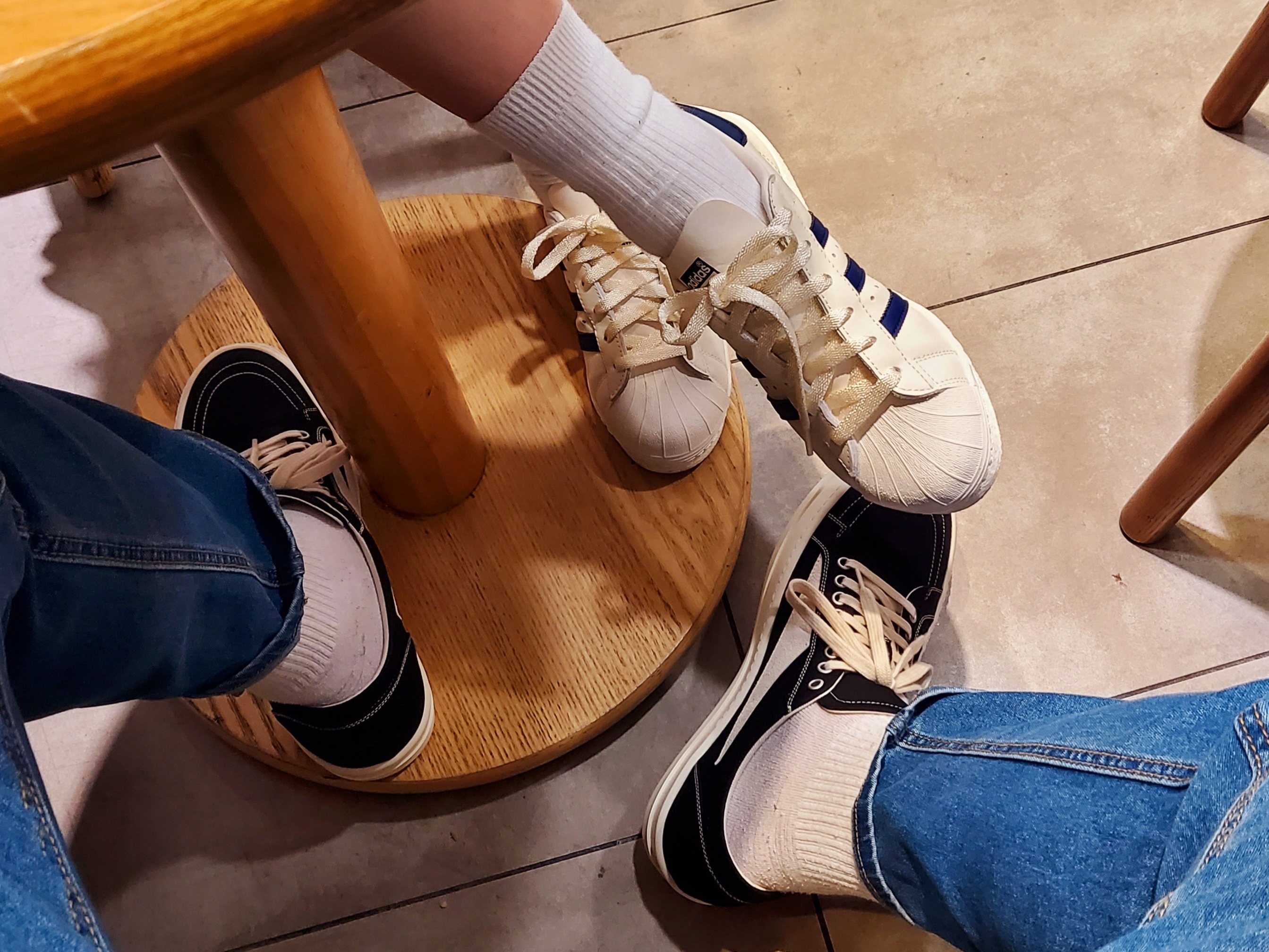 Adidas Superstar 82 White Dark Blue, Rick Owens Drkshdw Luxor Overdyed Denim Vintage Sneakers Black Milk 착용 스타일 - 1