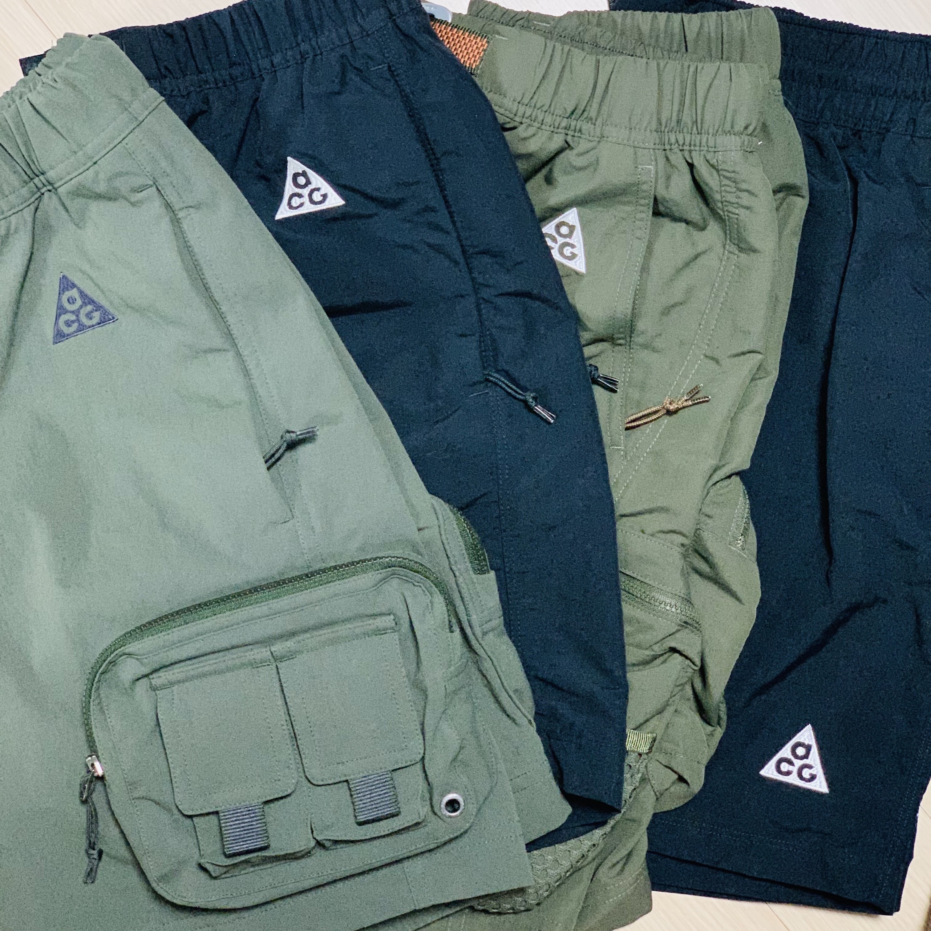 Nike ACG Snowgrass Cargo Shorts Khaki - US/EU, Nike ACG Cargo Shorts Sequoia - Asia 착용 스타일