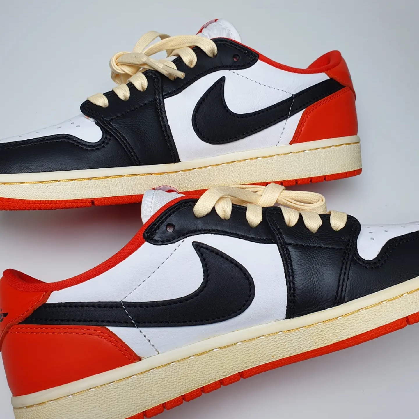 Jordan 1 Low OG Starfish 착용 스타일 - 4