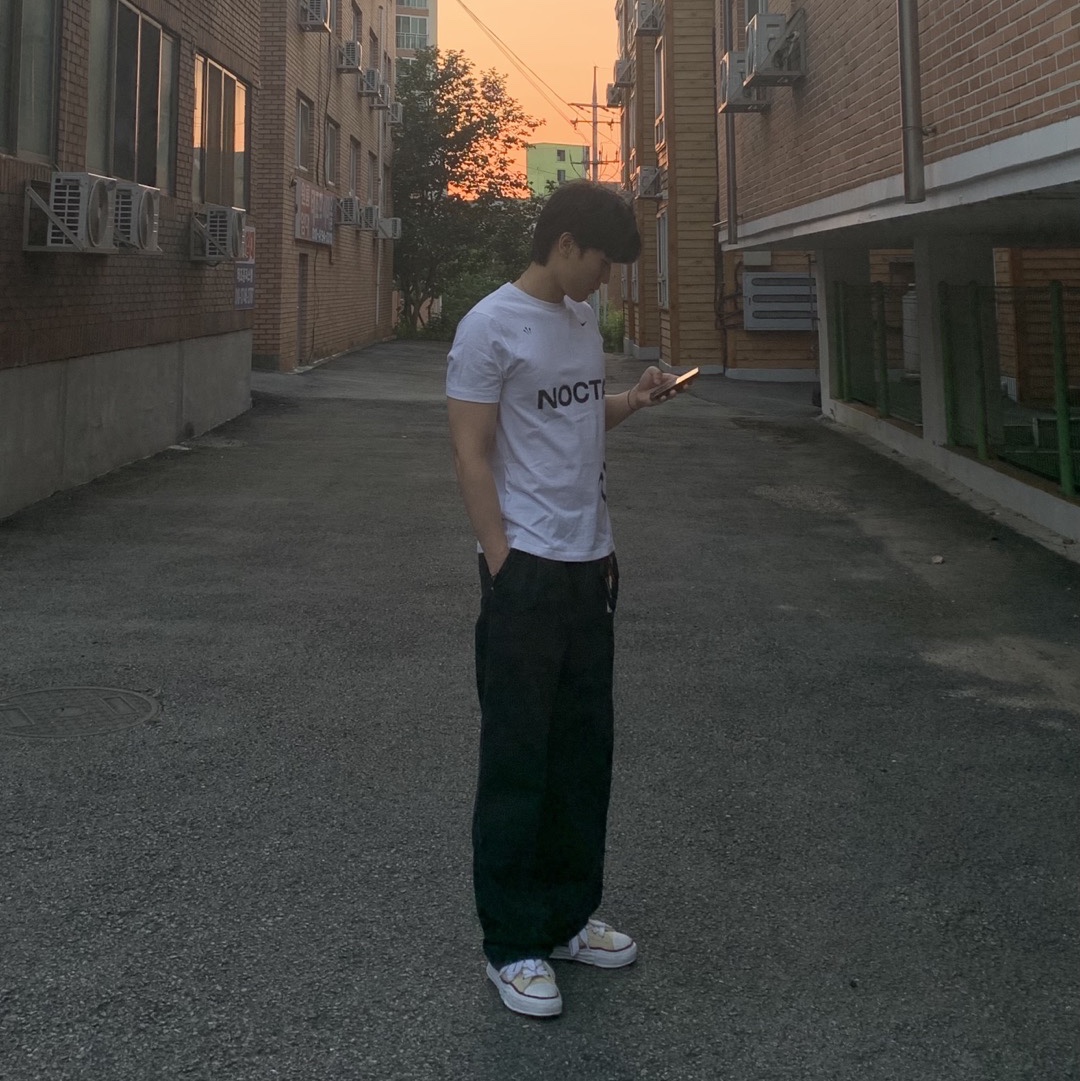 Maison Mihara Yasuhiro Peterson OG Sole Canvas Low-top Sneakers Natural, Nike x Drake Nocta NRG Essential Short Sleeve Top White - Asia 착용 스타일