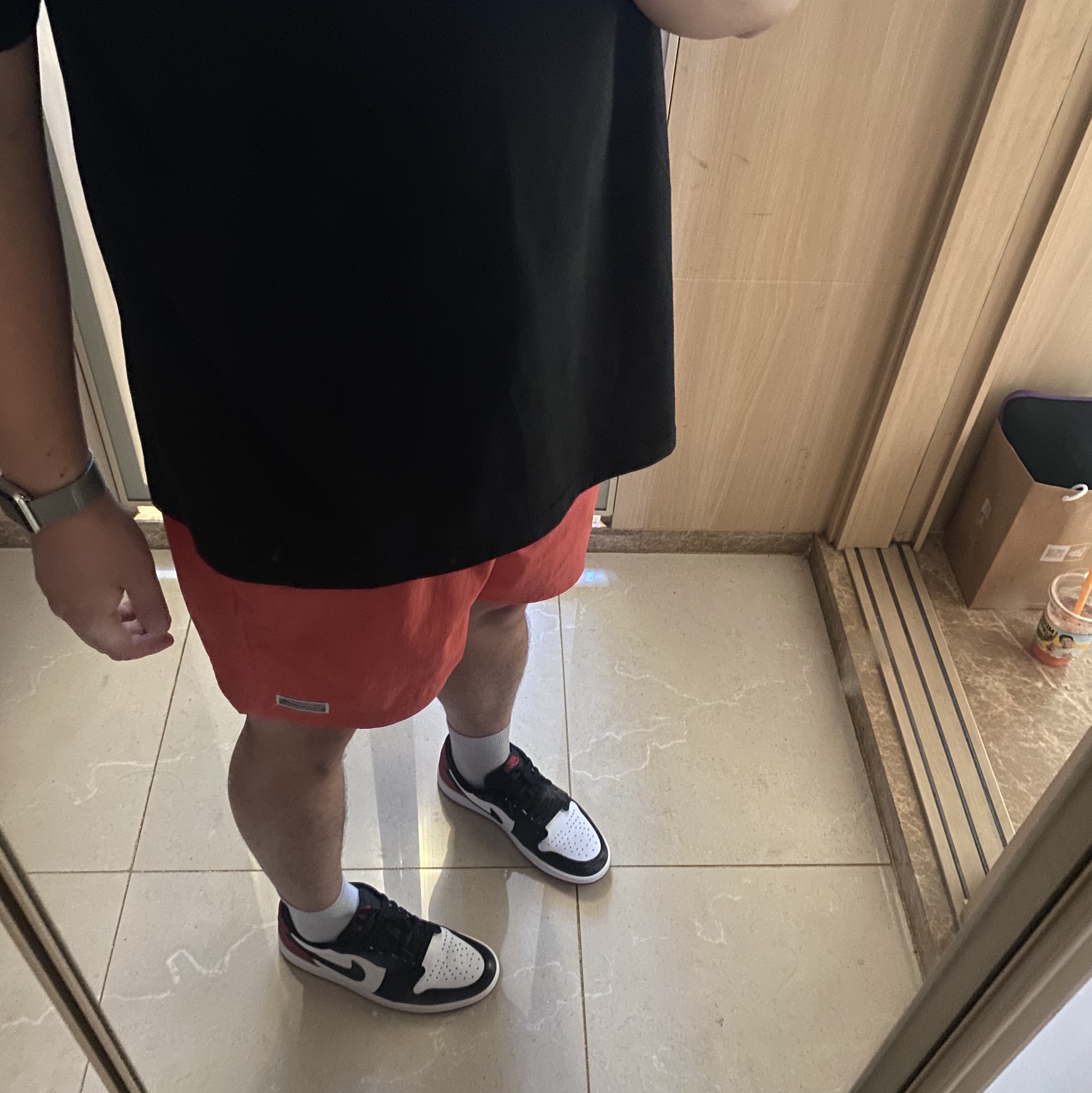 Jordan 1 Retro Low OG Black Toe 착용 스타일