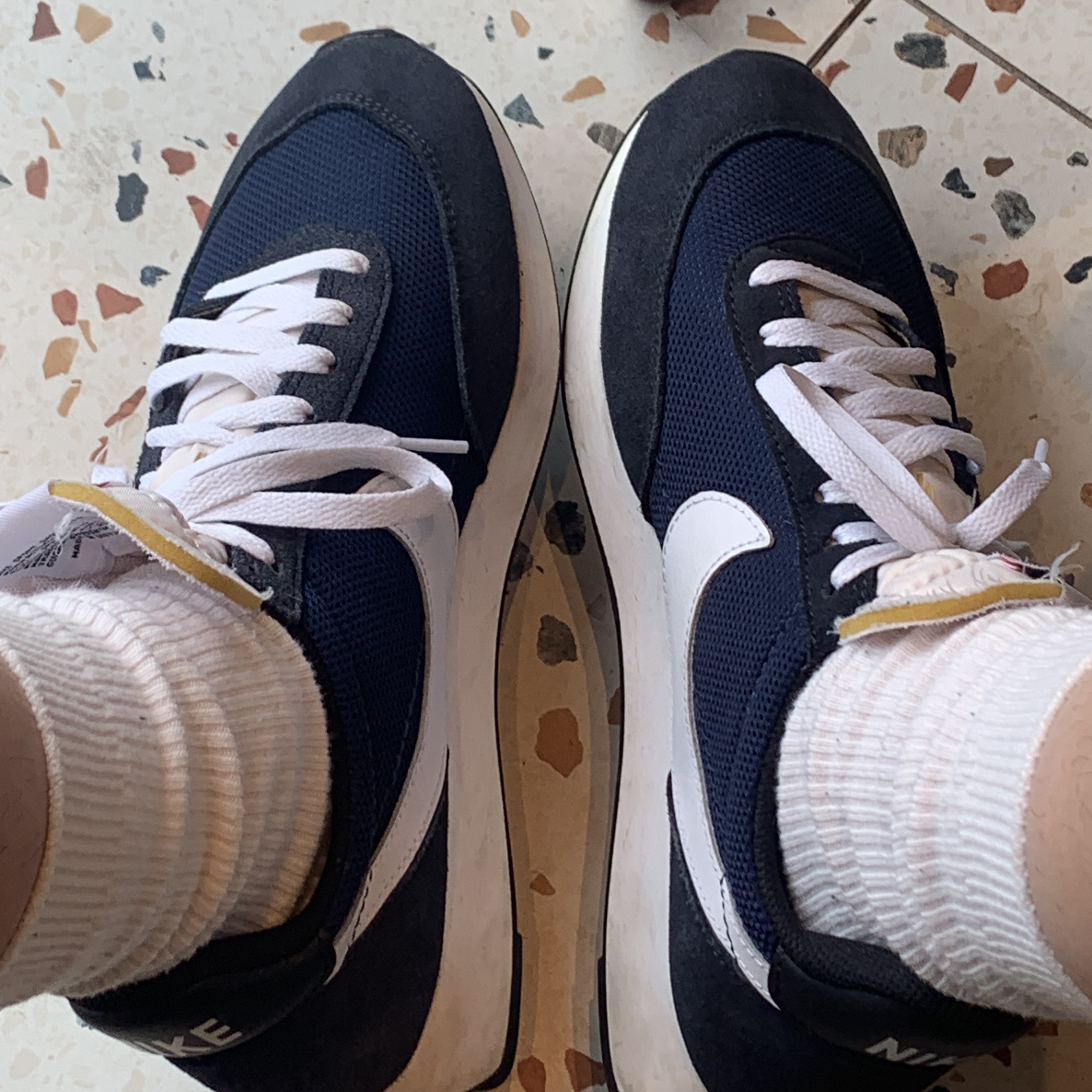 Nike Air Tailwind 79 Navy White 착용 스타일 - 1
