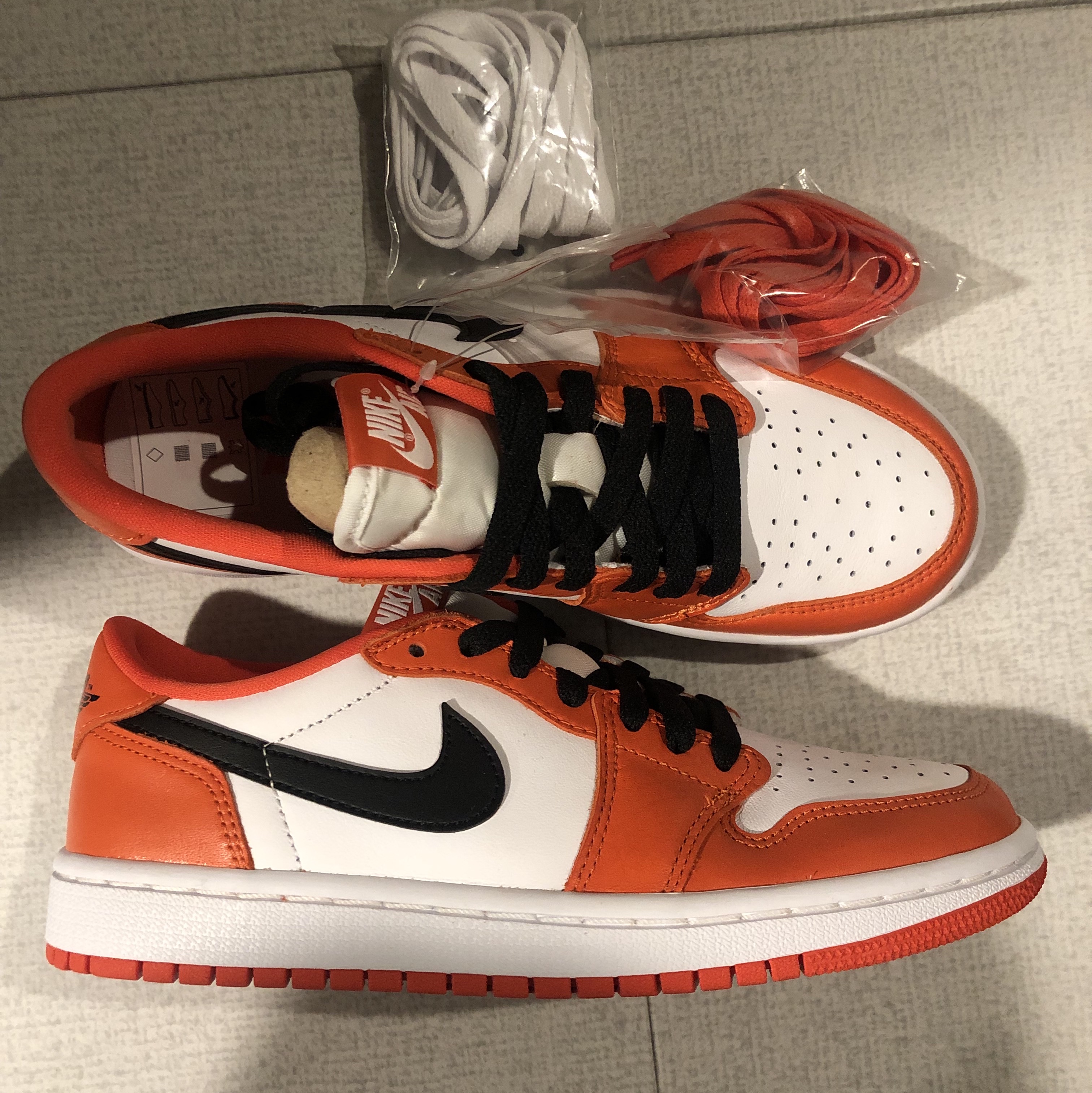 Jordan 1 Low OG Starfish 착용 스타일