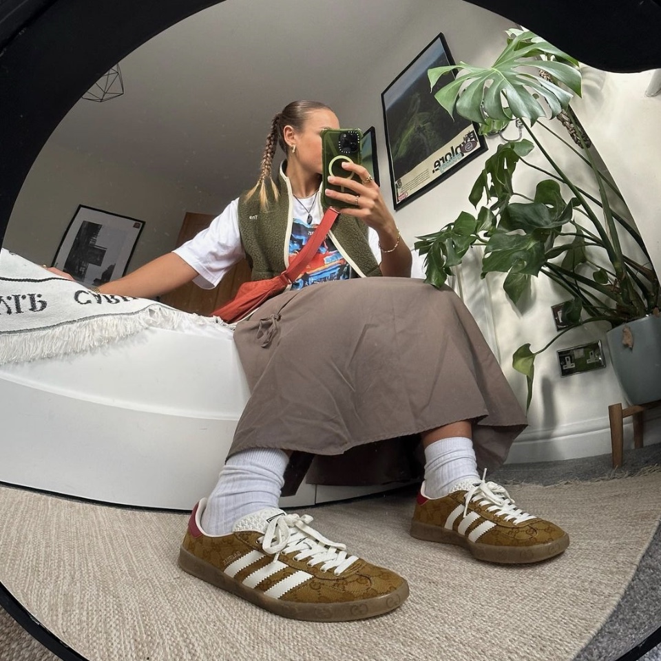 Gucci x Adidas Gazelle Sneakers Yellow White, (W) Gucci x Adidas Gazelle Sneakers Yellow White 착용 스타일