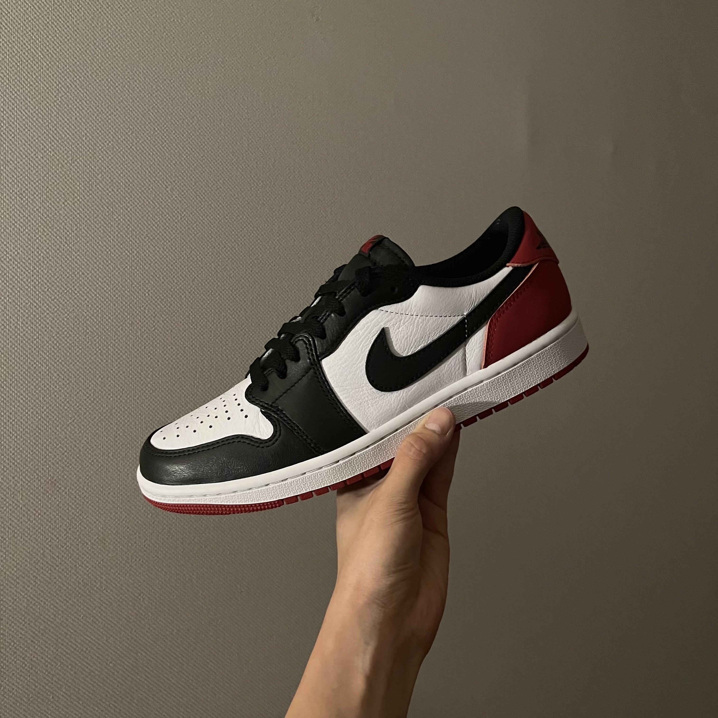 Jordan 1 Retro Low OG Black Toe 착용 스타일
