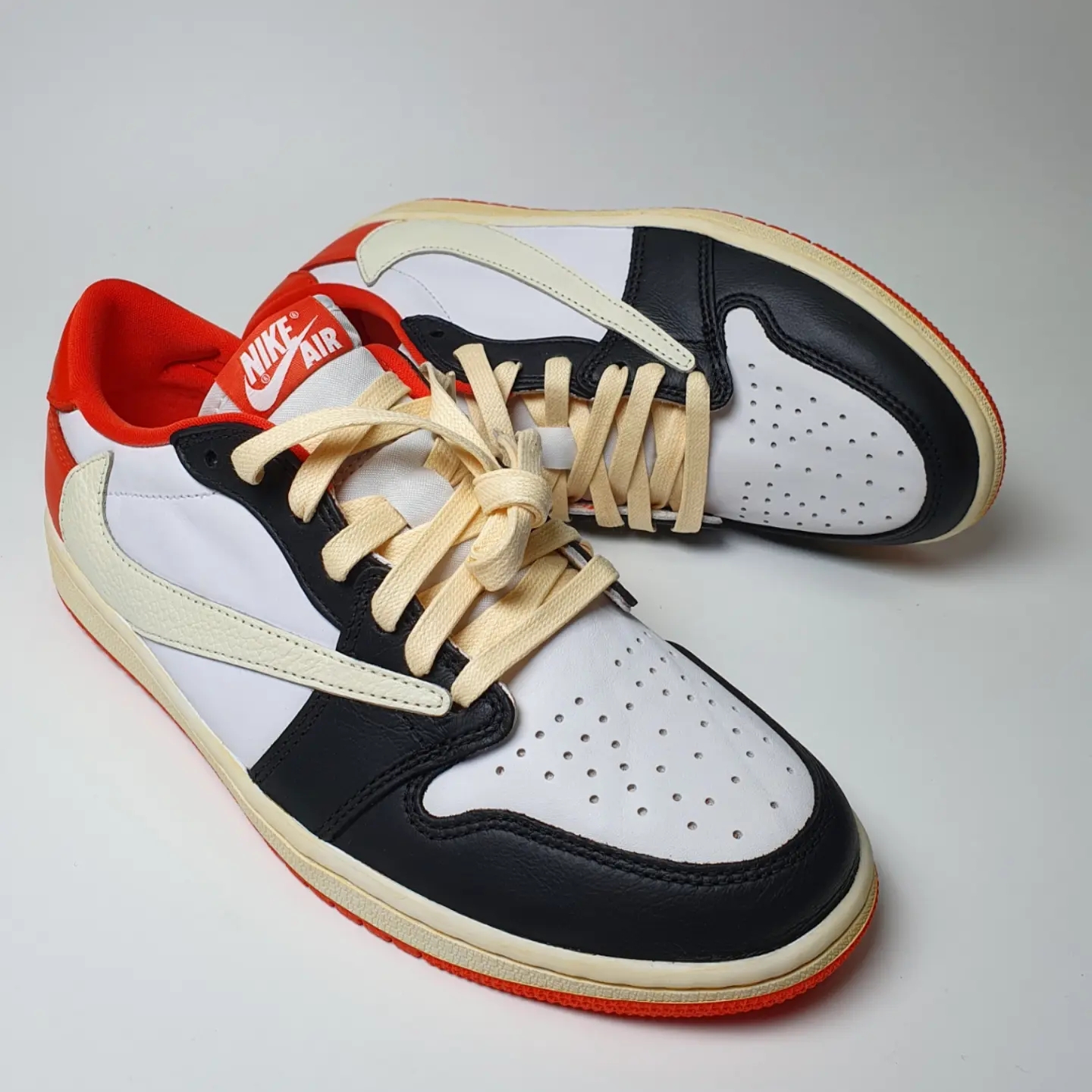 Jordan 1 Low OG Starfish 착용 스타일 - 2
