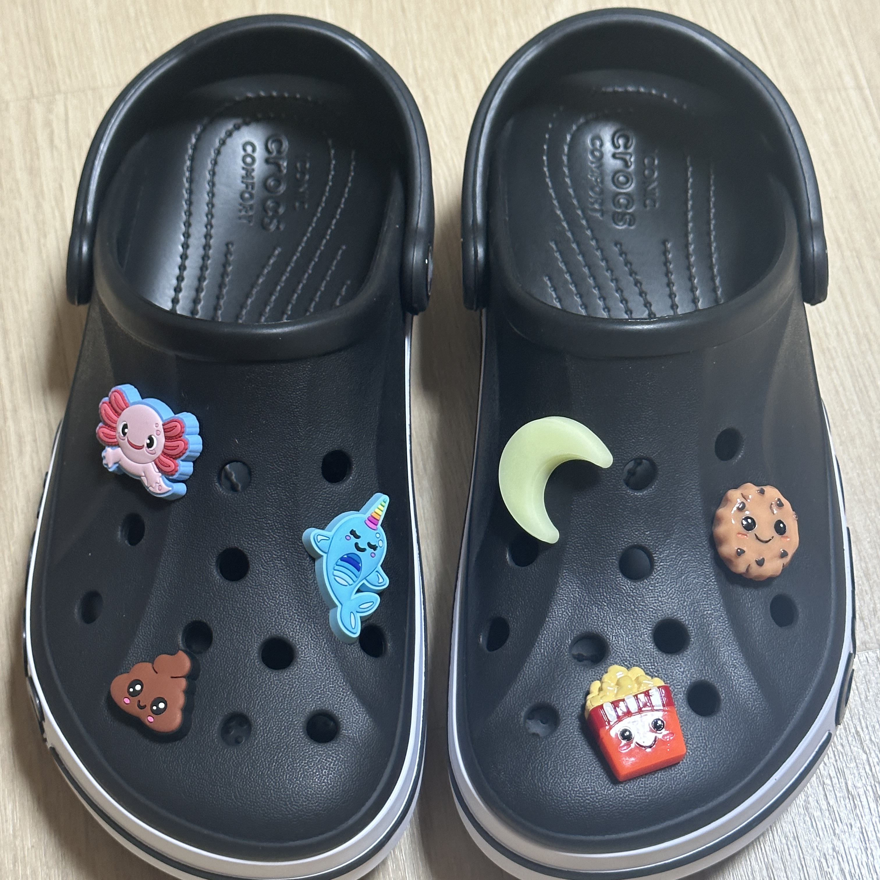 Crocs Bayaband Clog Black White 착용 스타일