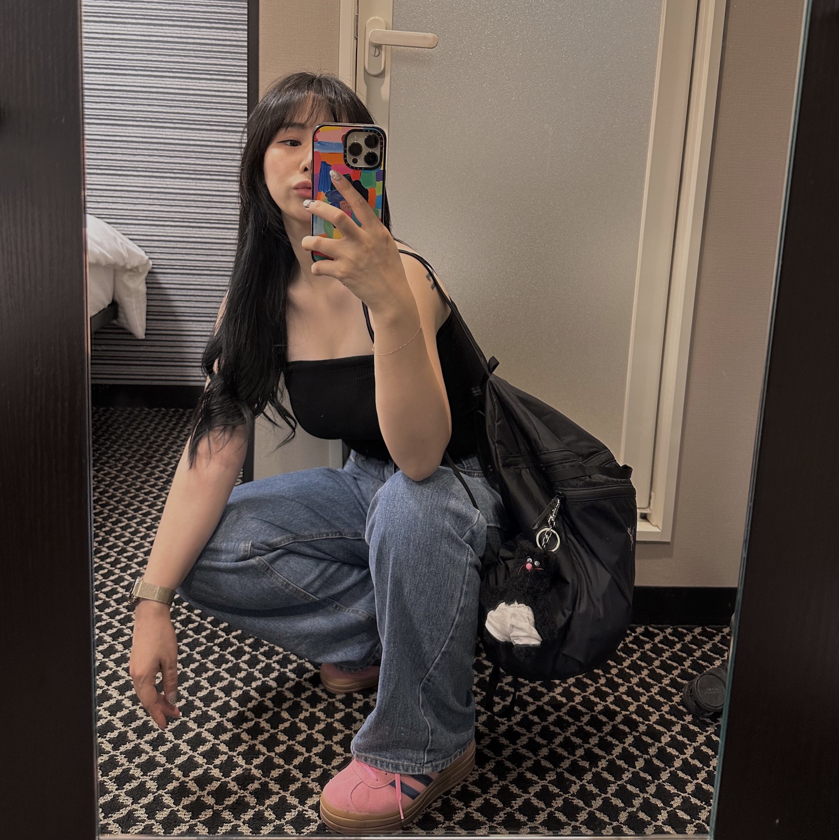 Arc'teryx Heliad 15 Backpack Black, (W) Adidas Gazelle Bold Pink Glow Victory Blue 착용 스타일