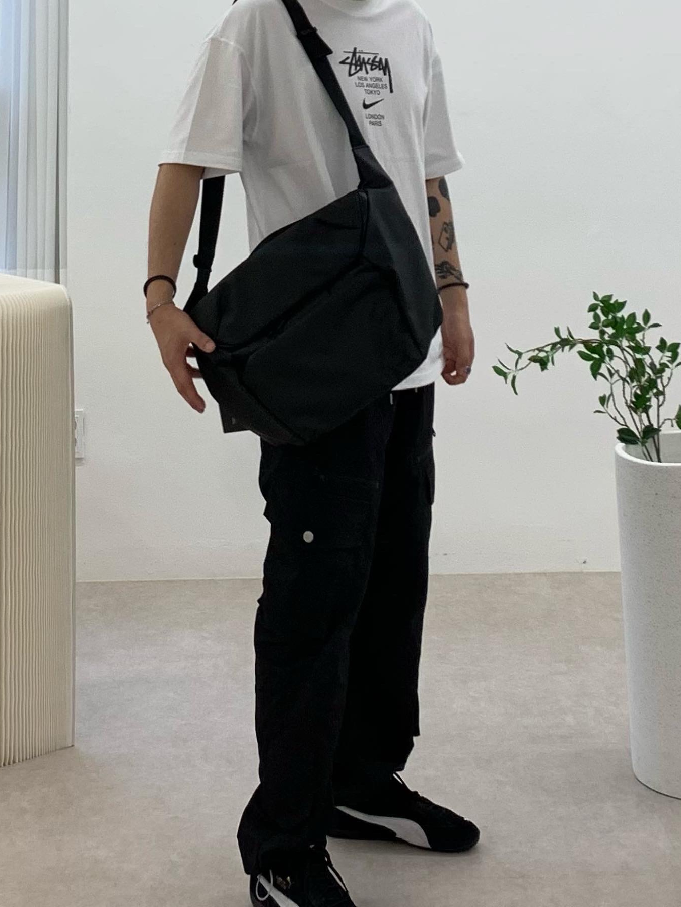 Nike x Stussy WT T-Shirt White - US/EU, Puma Speedcat LS Black White 착용 스타일 - 2