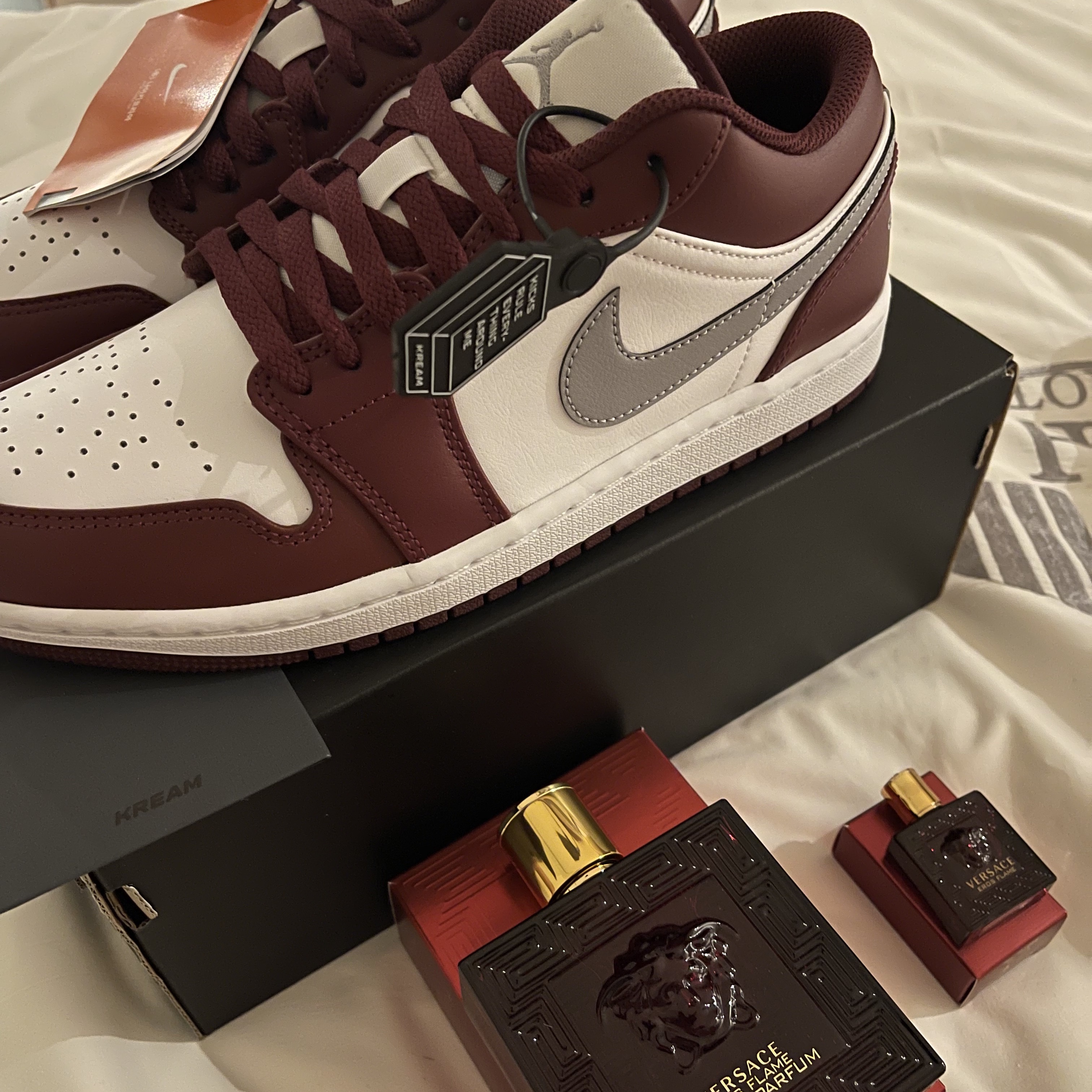 Jordan 1 Low Cherrywood Red 착용 스타일 - 2