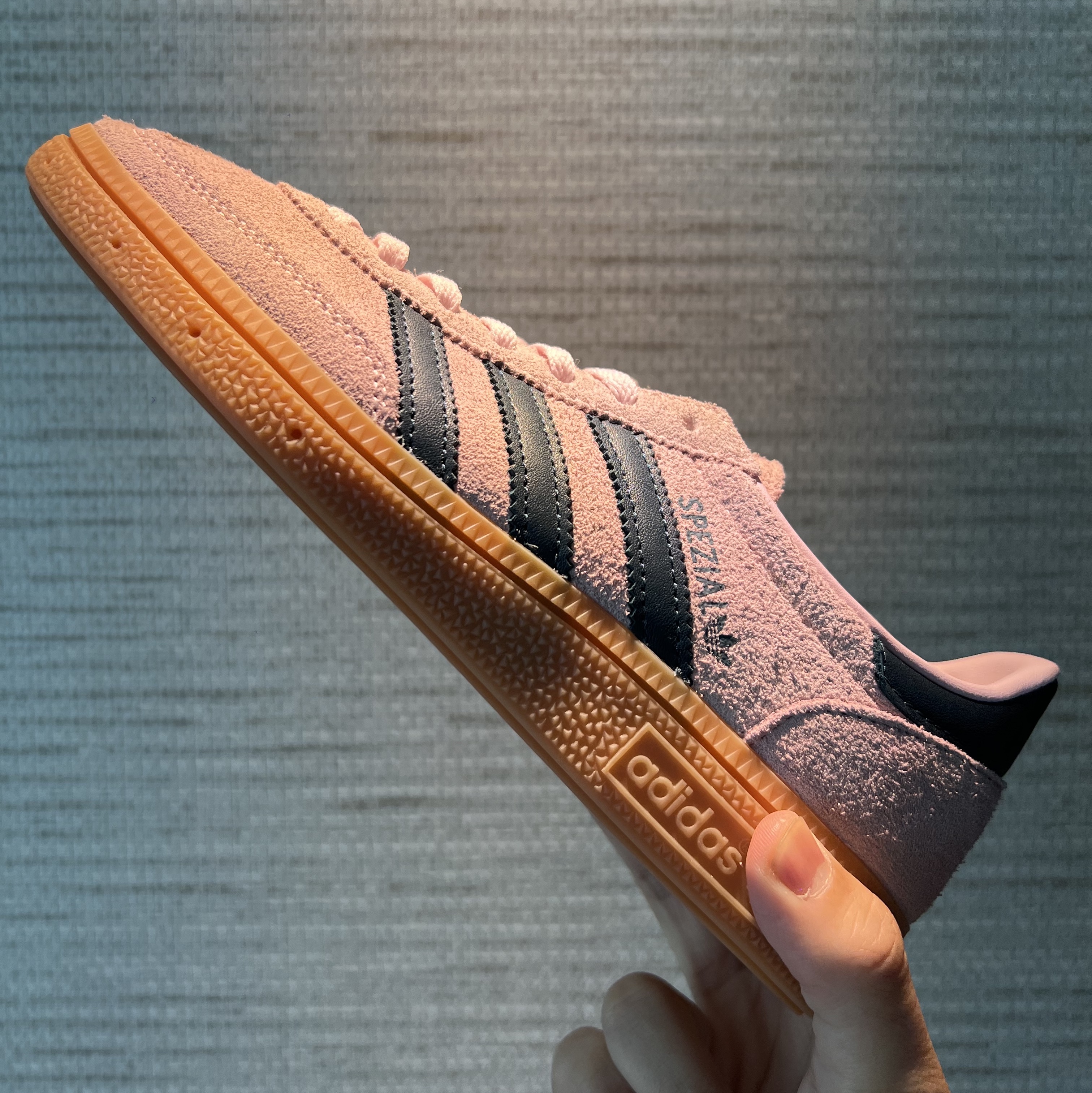 (W) Adidas Spezial Handball Clear Pink 착용 스타일
