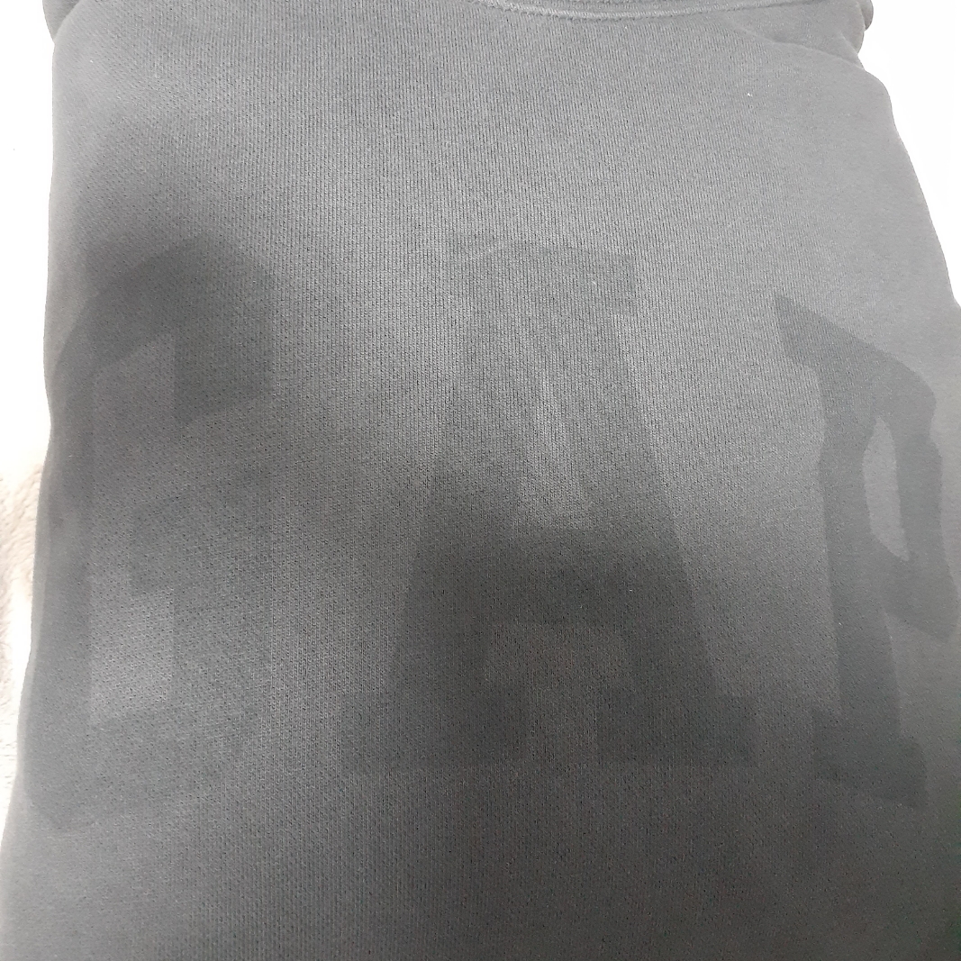 Yeezy Gap Engineered By Balenciaga Dove Hoodie Black 착용 스타일