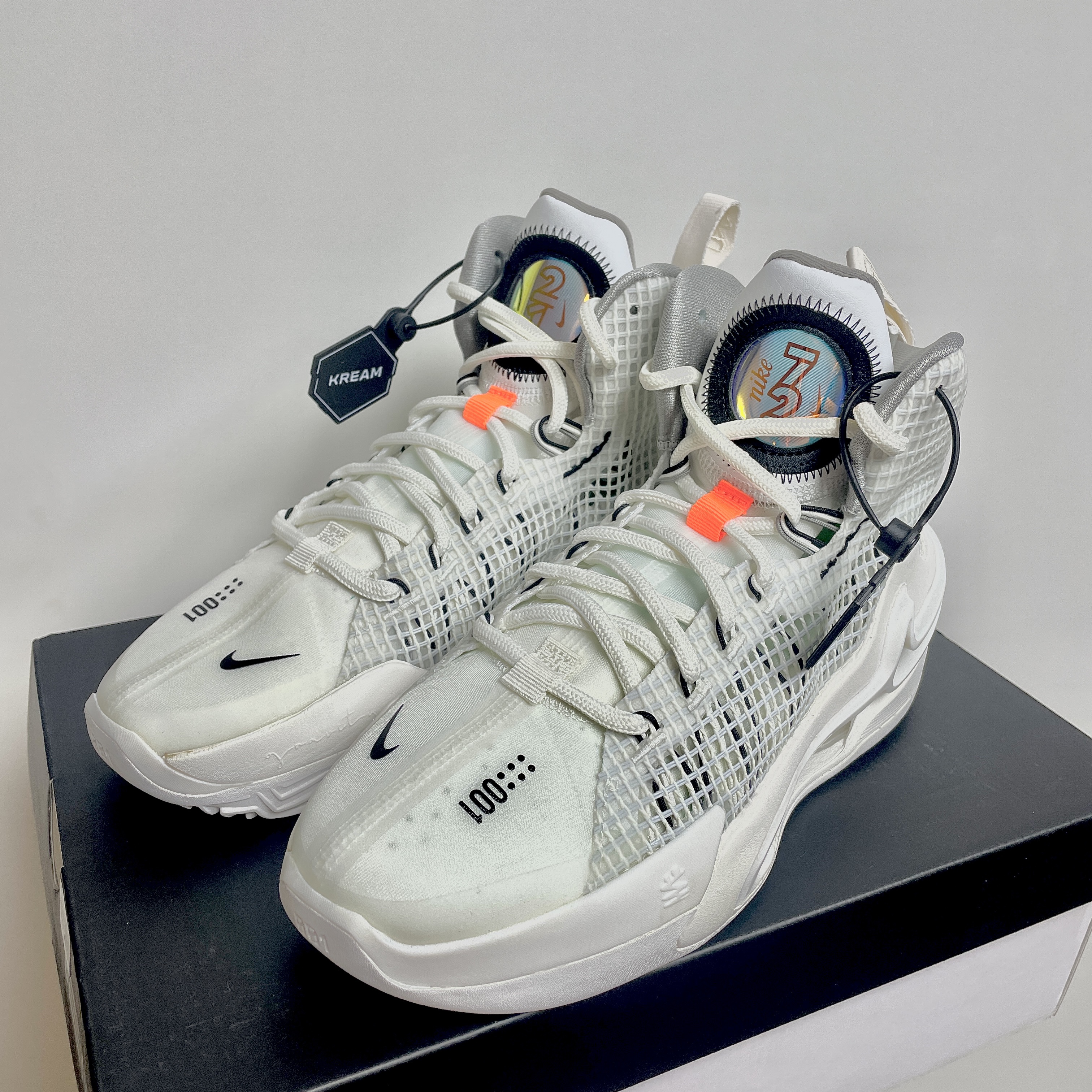 Nike Air Zoom GT Jump Summit White 착용 스타일 - 3