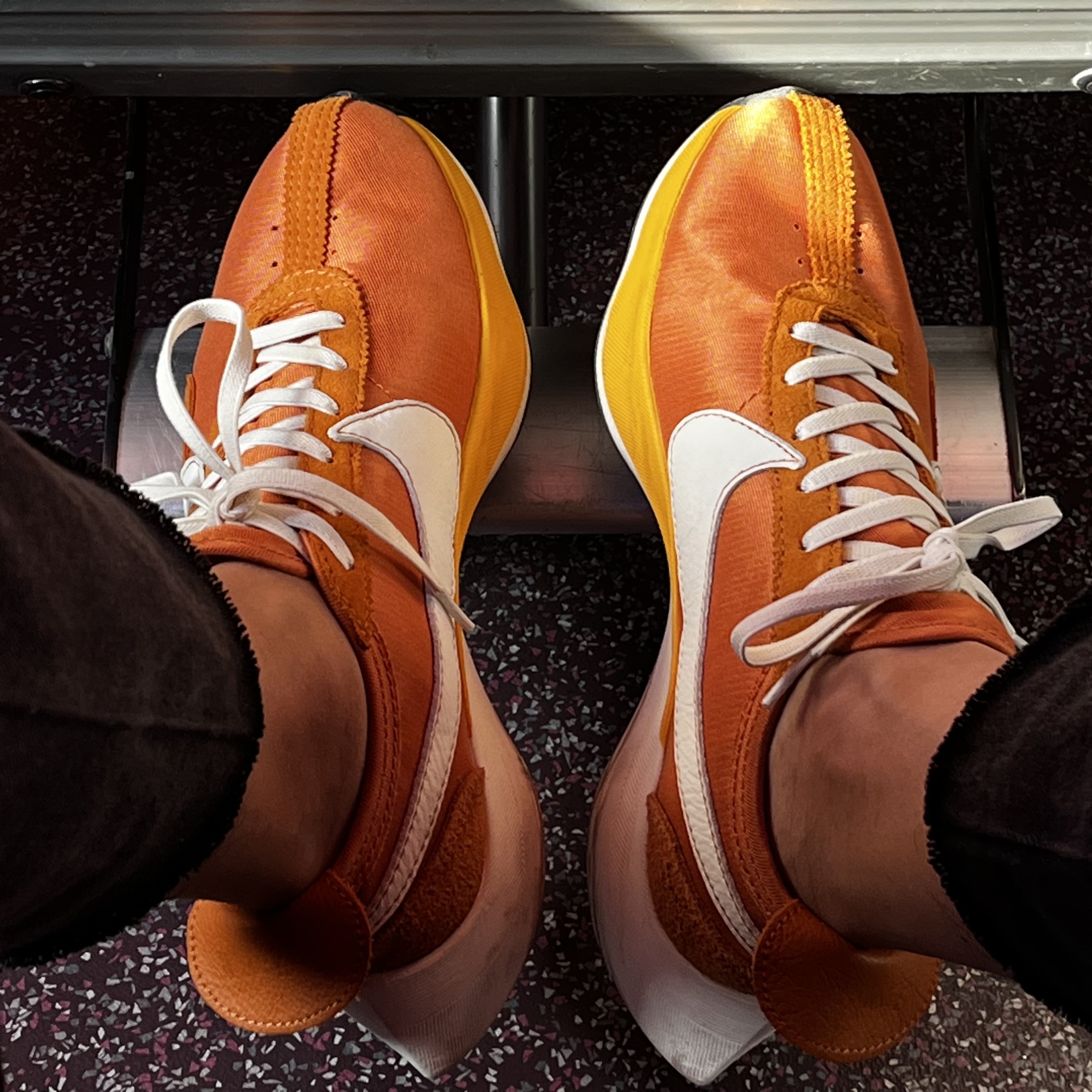Nike Moon Racer Monarch 착용 스타일 - 1