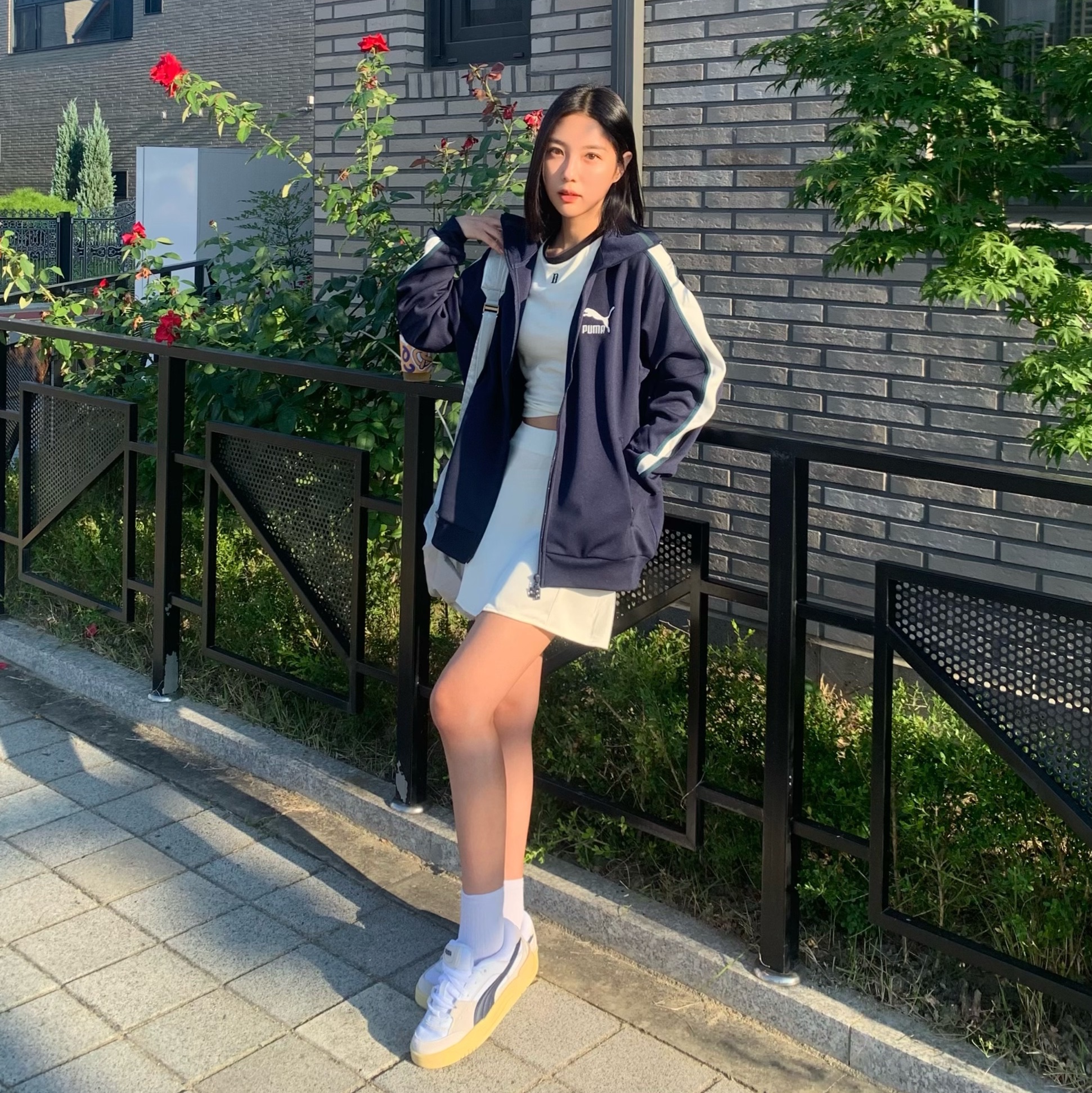 Puma 180 Vapor Gray Navy Blazer 착용 스타일 - 4