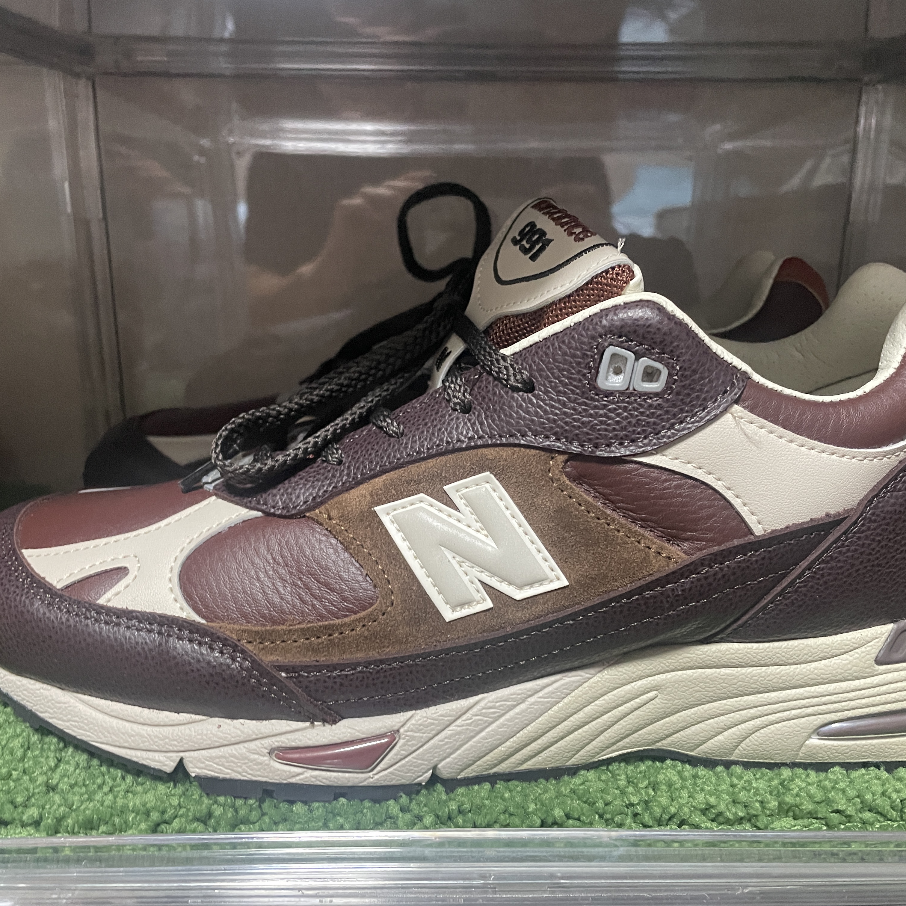 New Balance 991 Made in UK Earth French Roast 착용 스타일