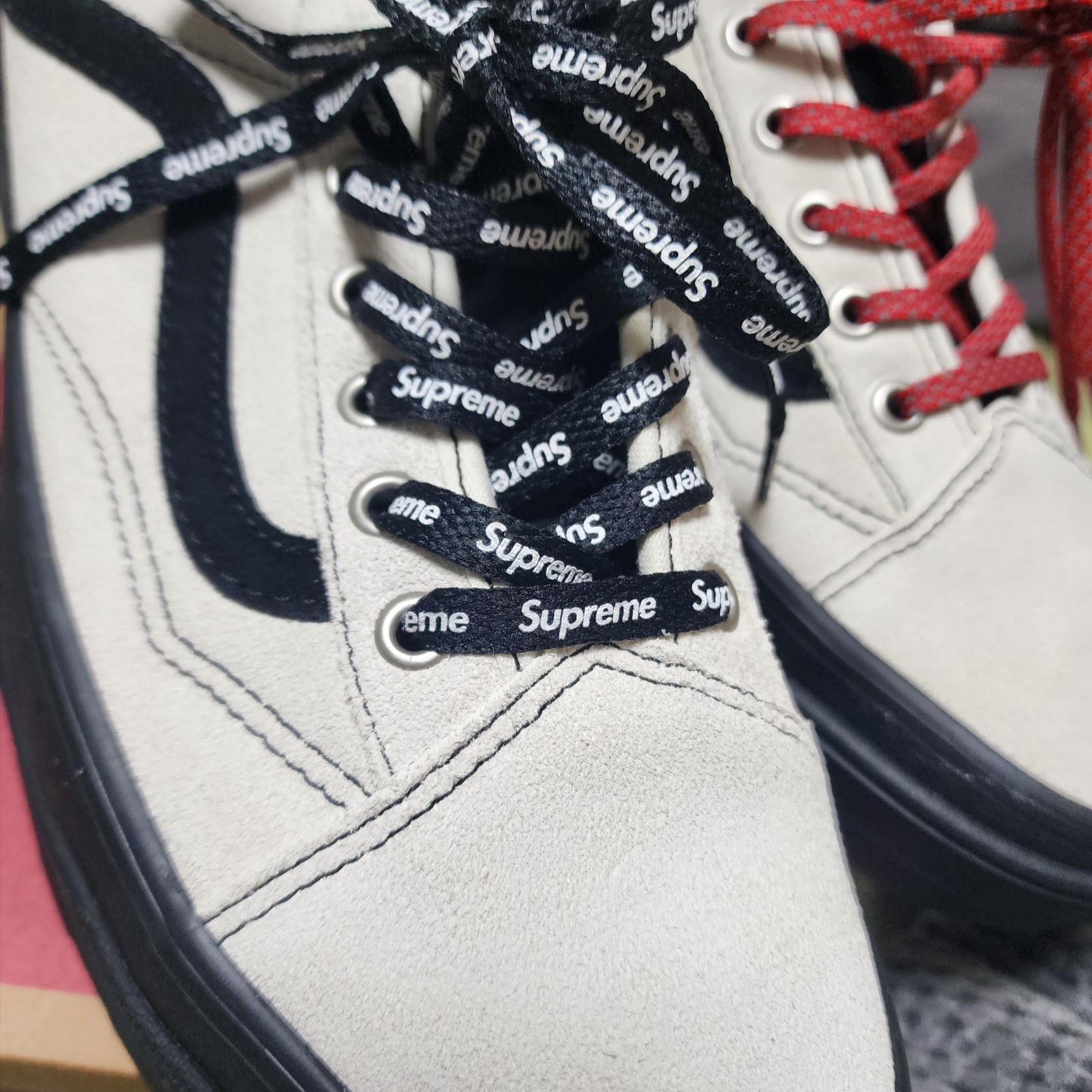 Vans Sentry Old Skool WC Marshmallow Black 착용 스타일 - 1
