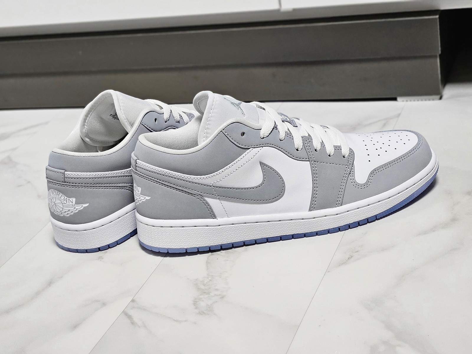 (W) Jordan 1 Low White Wolf Grey 착용 스타일 - 4