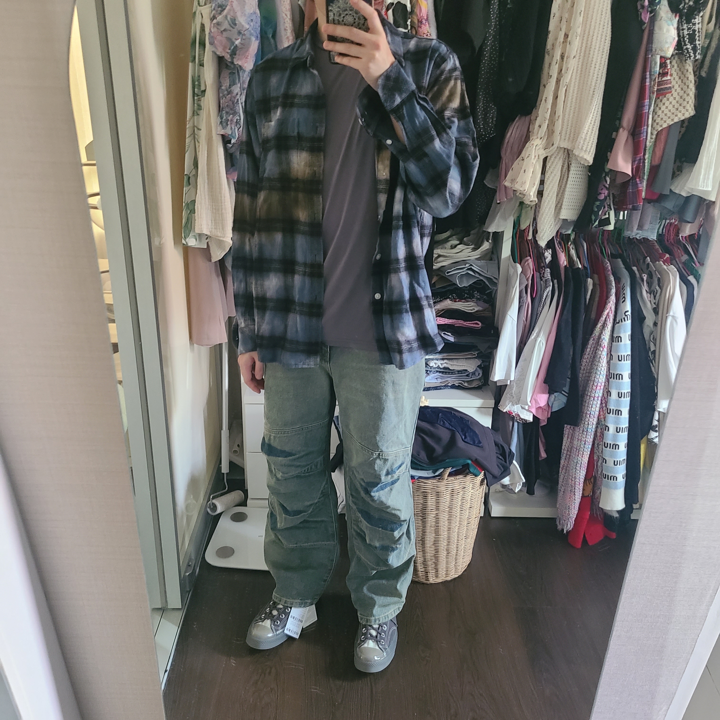 Converse x A-Cold-Wall Chuck 70 Hi Pavement 착용 스타일