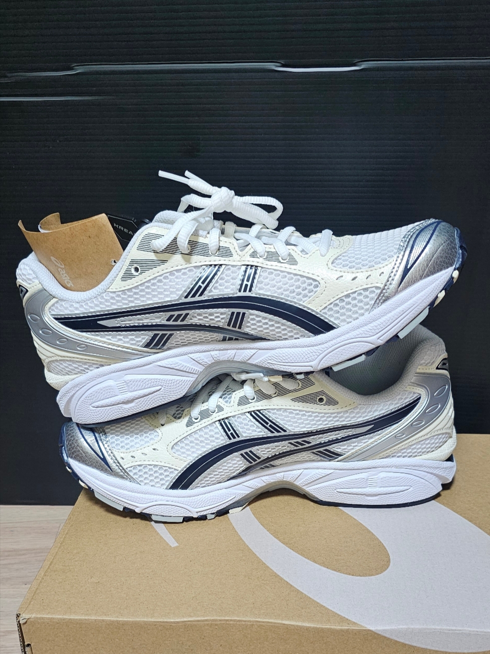 (W) Asics Gel-Kayano 14 White Midnight 착용 스타일 - 3