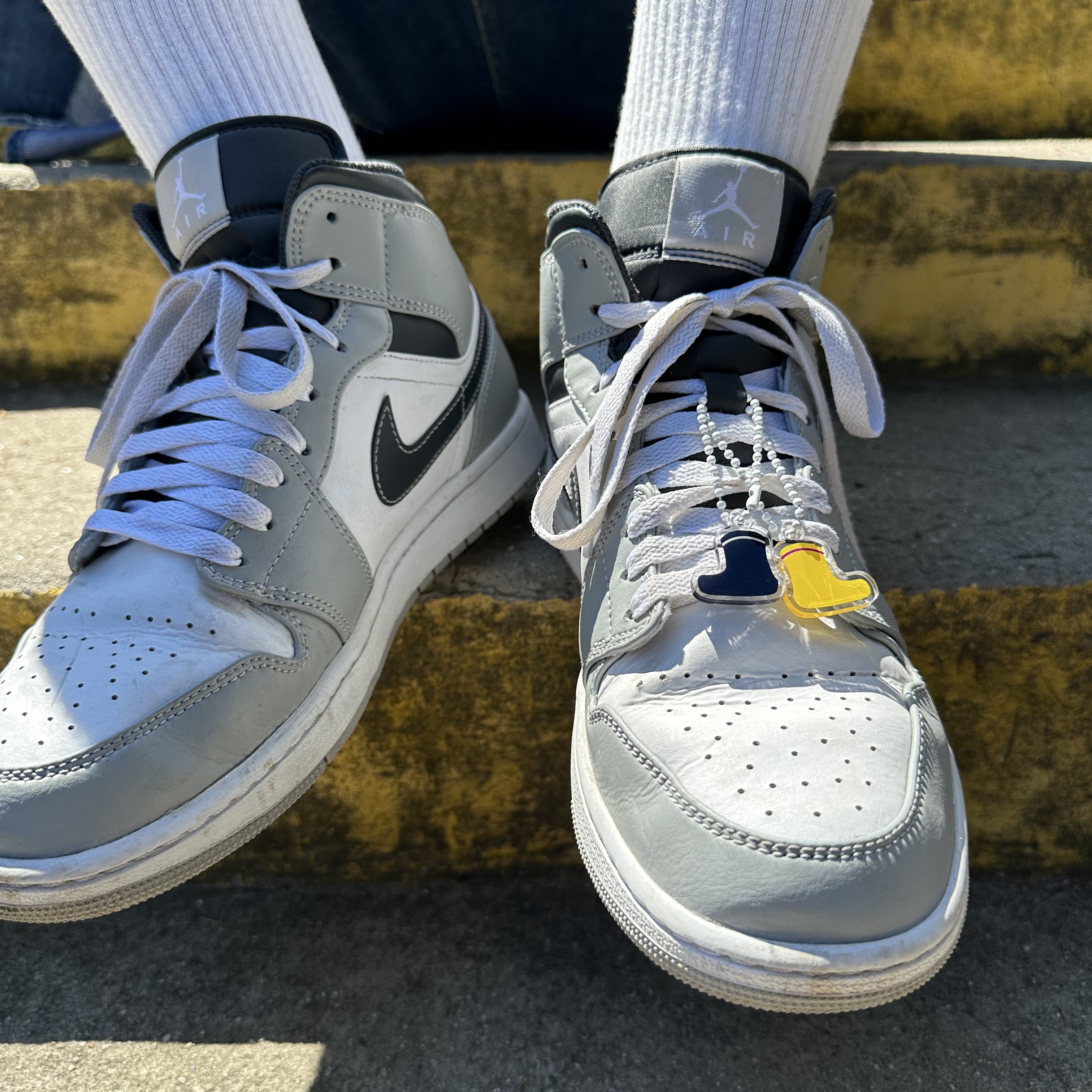 Jordan 1 Mid Light Smoke Grey Anthracite 착용 스타일
