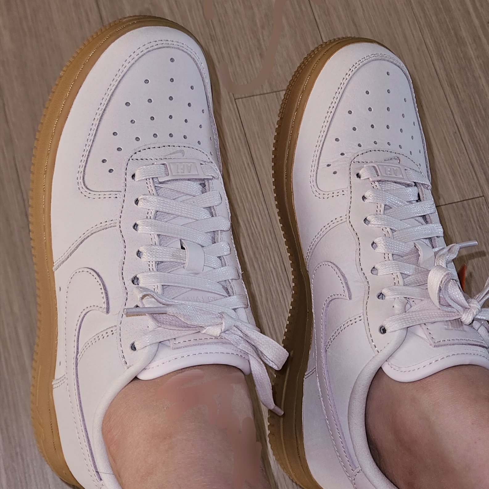 (W) Nike Air Force 1 PRM MF Pearl Pink 착용 스타일 - 1