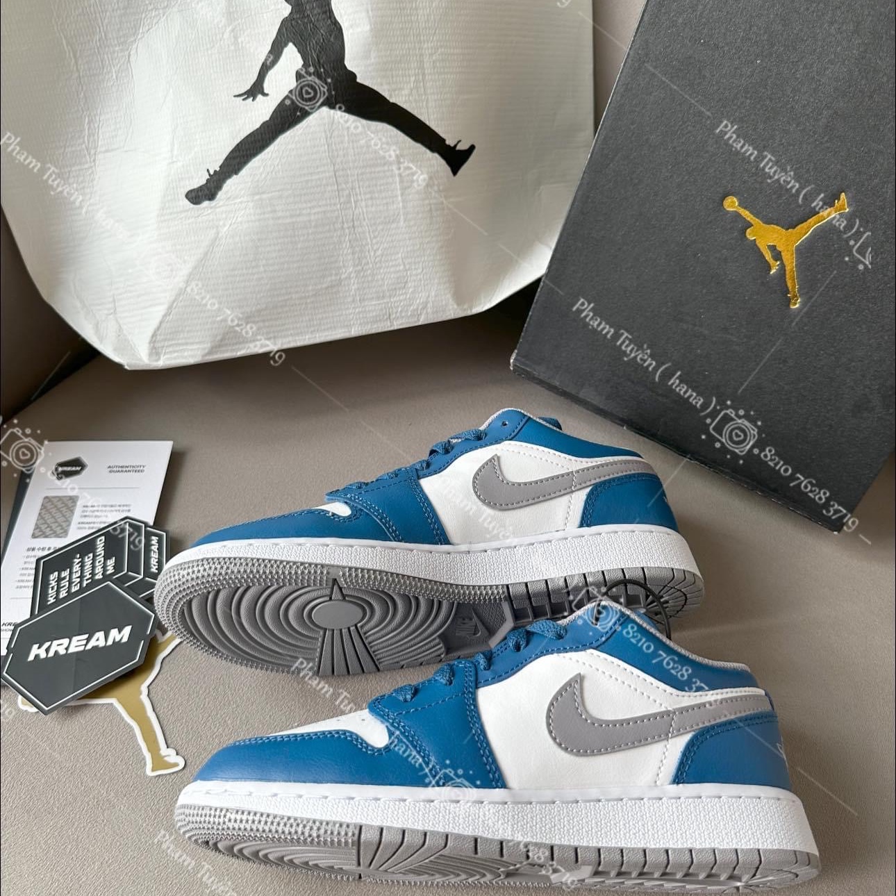 (GS) Jordan 1 Low True Blue Cement Grey 착용 스타일 - 3