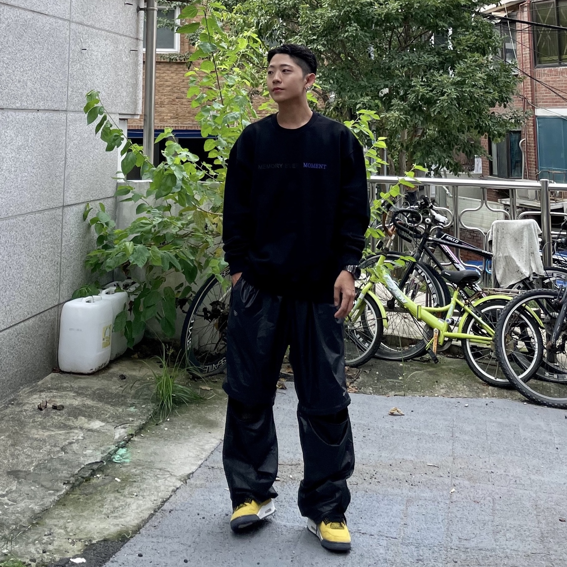 Jordan 4 Retro Tour Yellow 착용 스타일