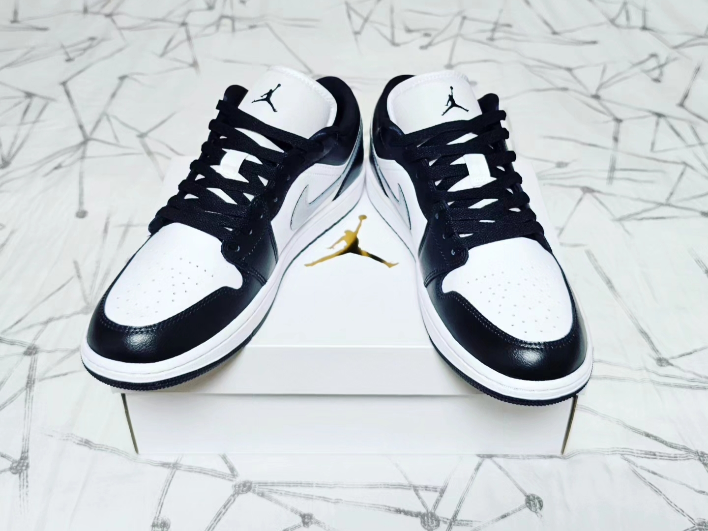 (W) Jordan 1 Low Black and White 착용 스타일 - 3