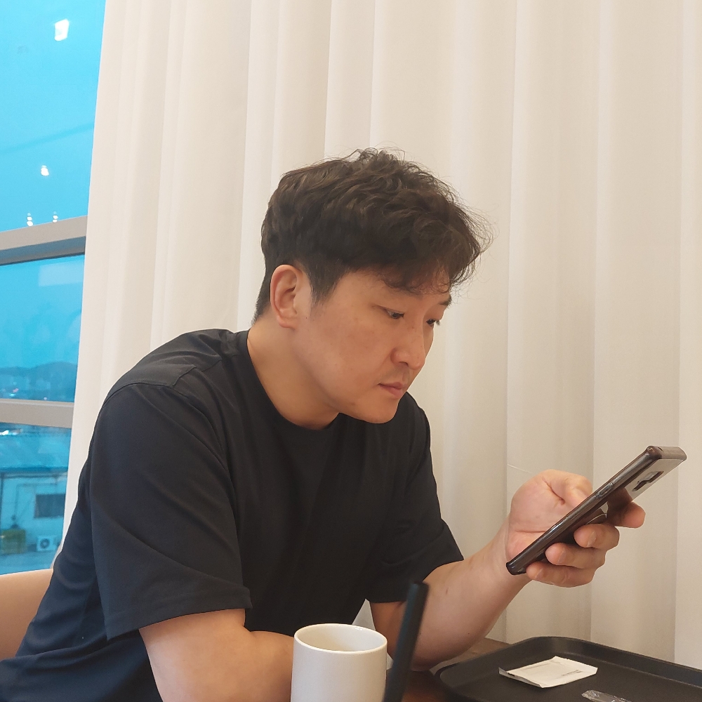 KREAM 프로필 이미지