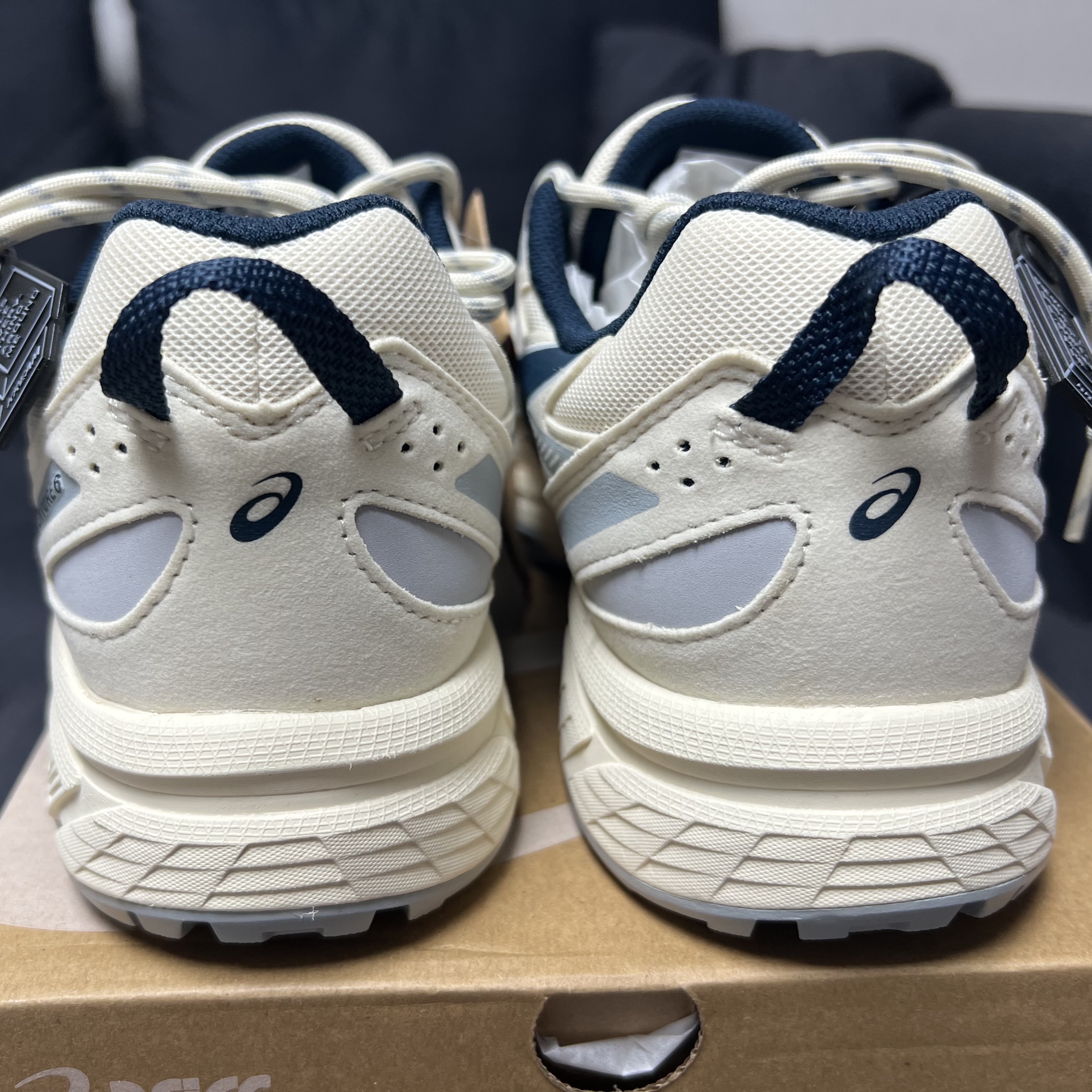 Asics Gel-Venture 6 SPS Birch French Blue 착용 스타일 - 3