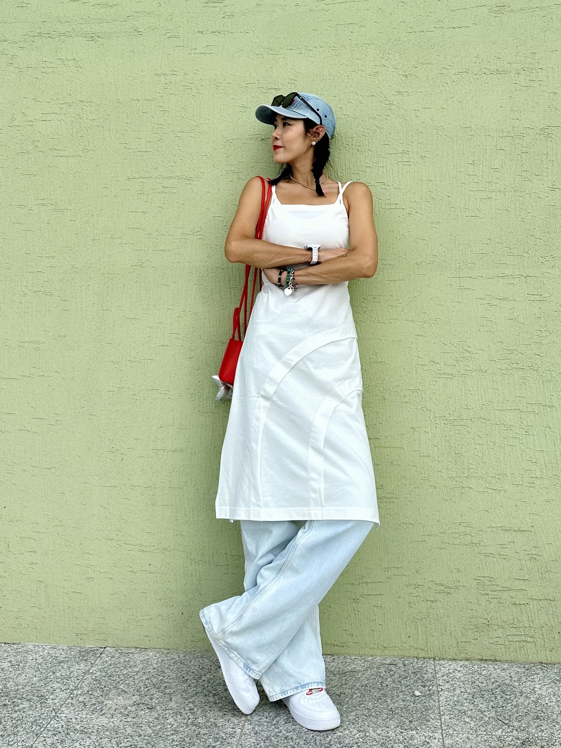 Nike x Supreme Air Force 1 Low White, Supreme Washed Chino Twill Camp Cap Denim - 21FW 착용 스타일 - 1