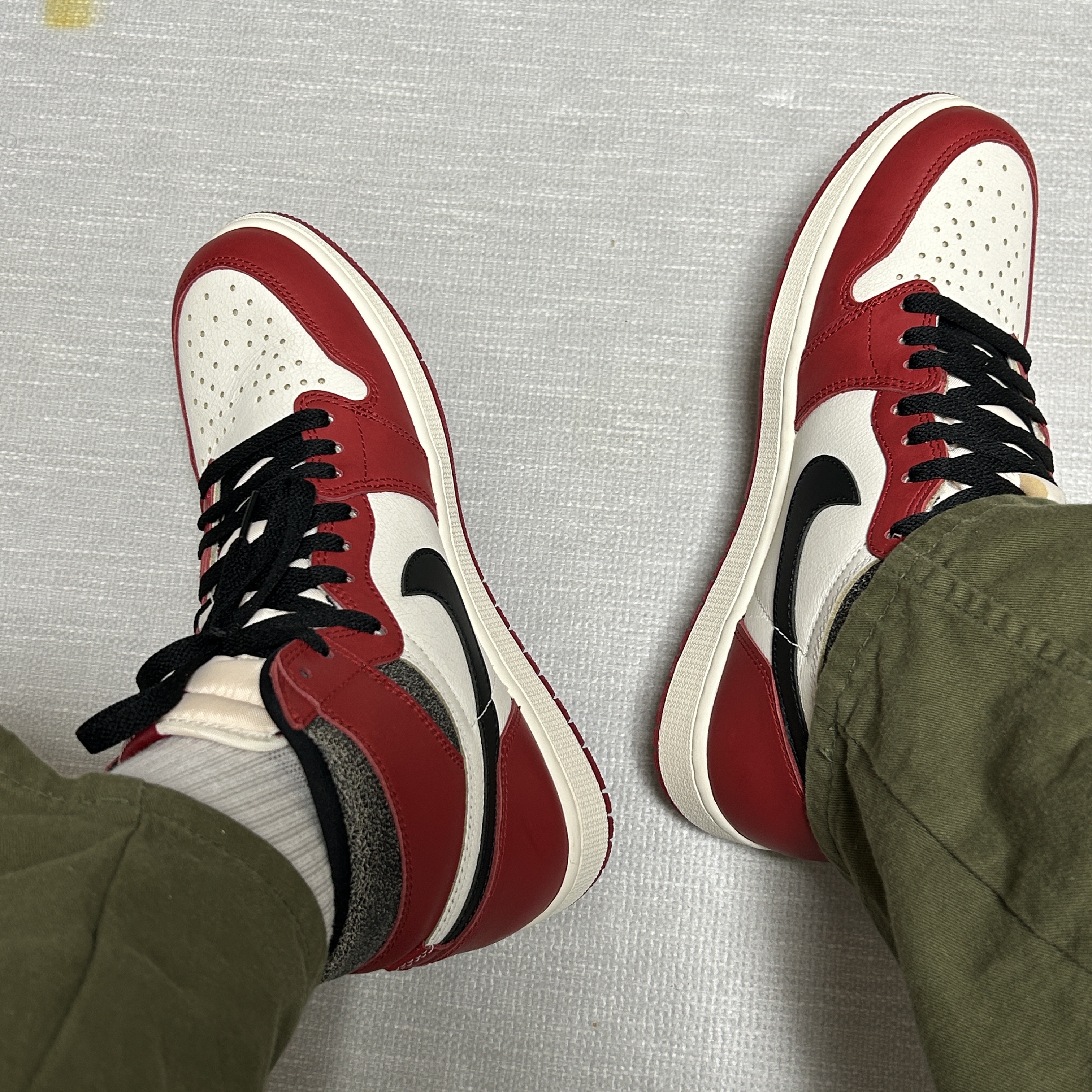 Jordan 1 Retro High OG Chicago 2022 착용 스타일 - 5
