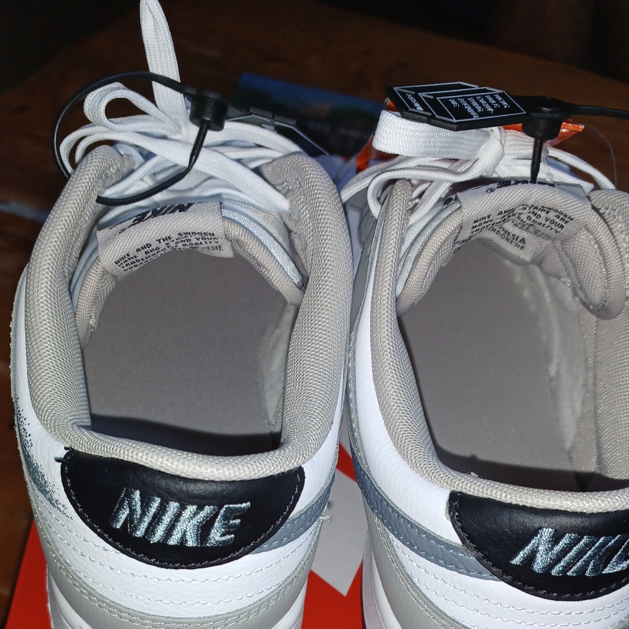 Nike Dunk Low Cool Grey White 착용 스타일 - 2