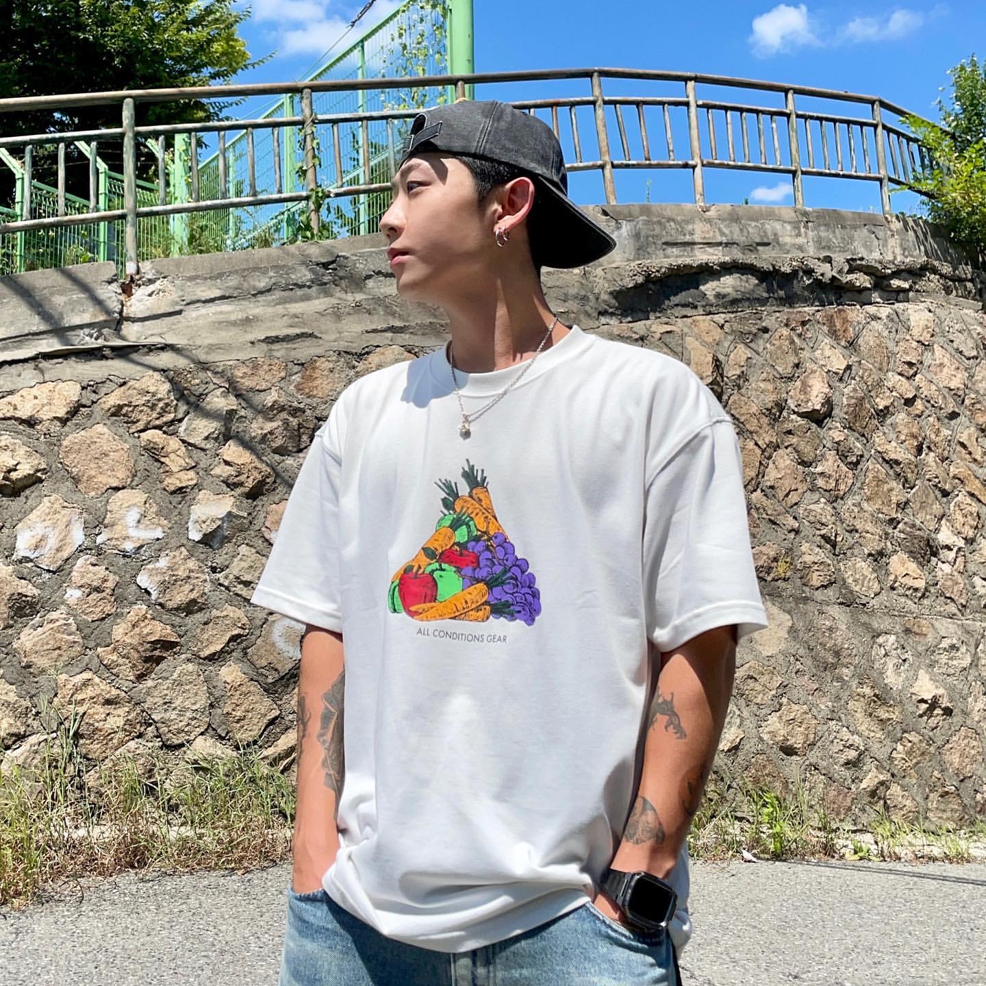 Scudo Vintage Cube Drop Necklace 착용 스타일 - 1