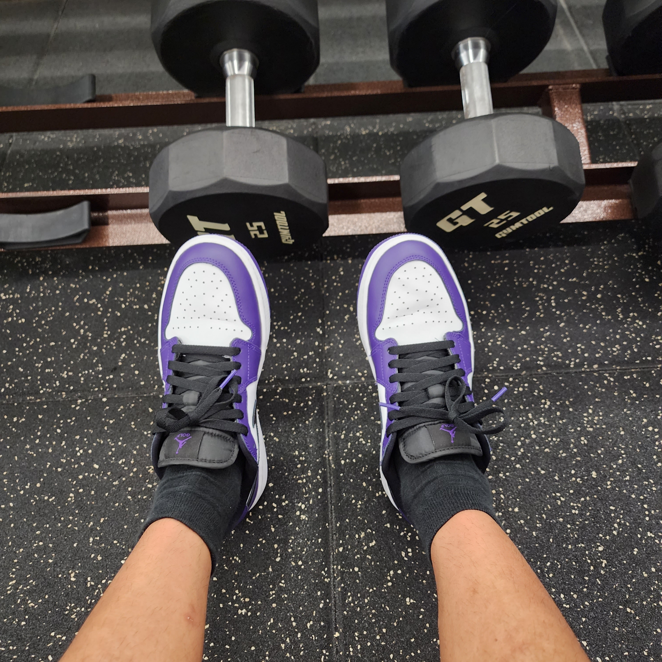 Jordan 1 Low Golf Court Purple 착용 스타일