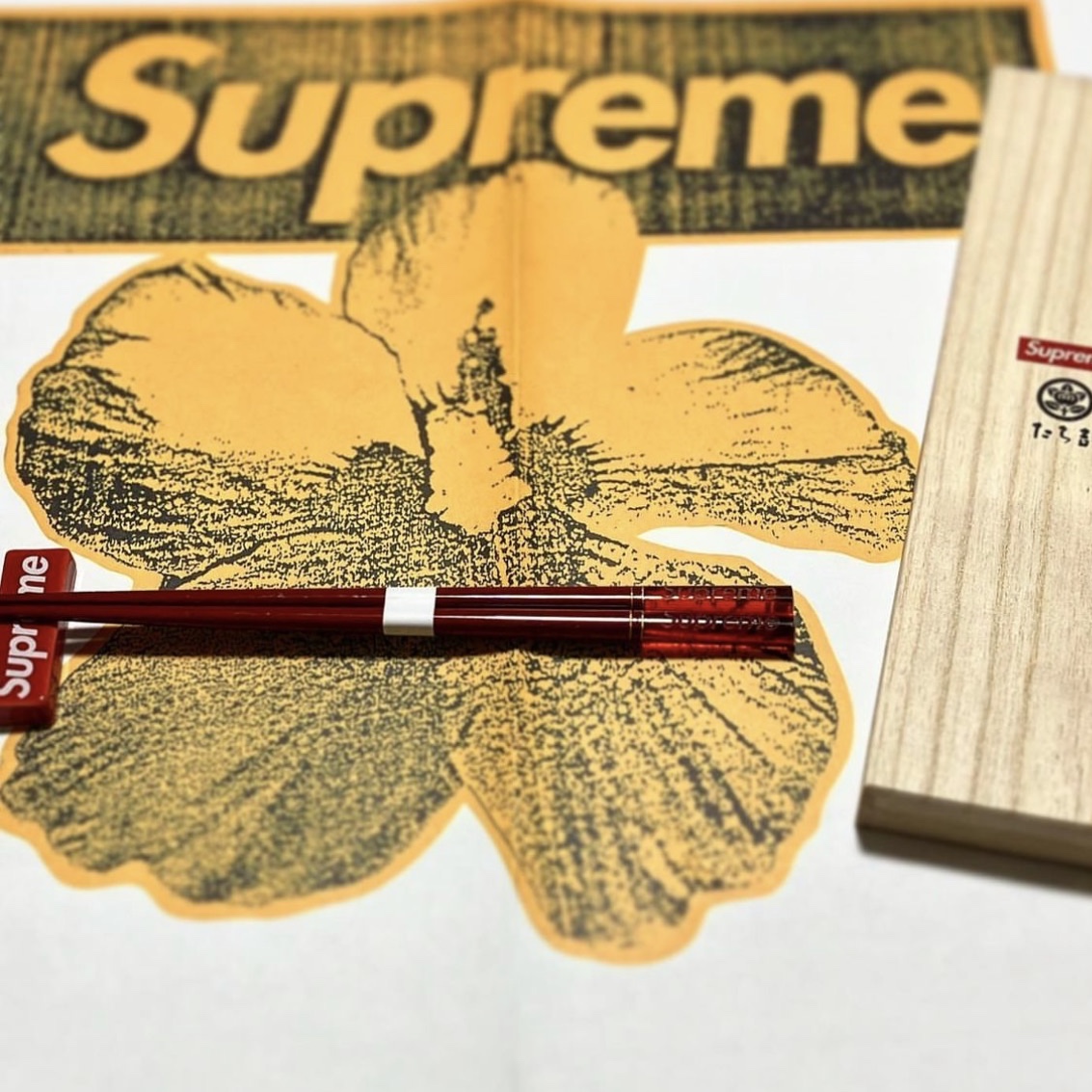 Supreme Chopstick Set Red - 23FW 착용 스타일