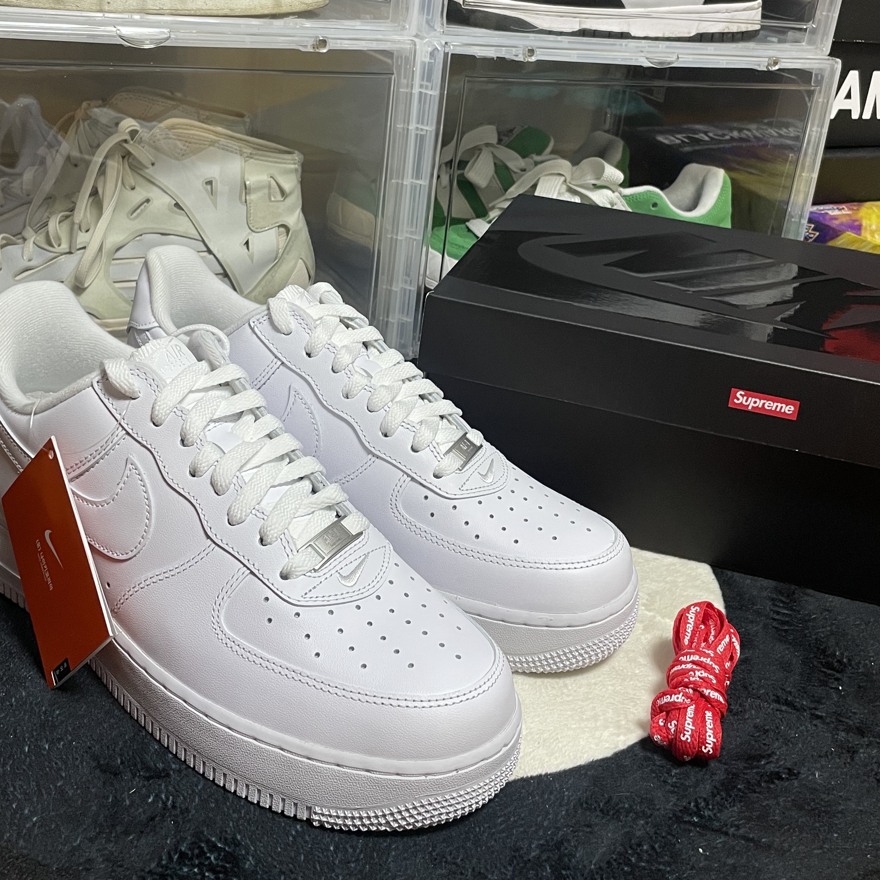 Nike x Supreme Air Force 1 Low White 착용 스타일 - 1