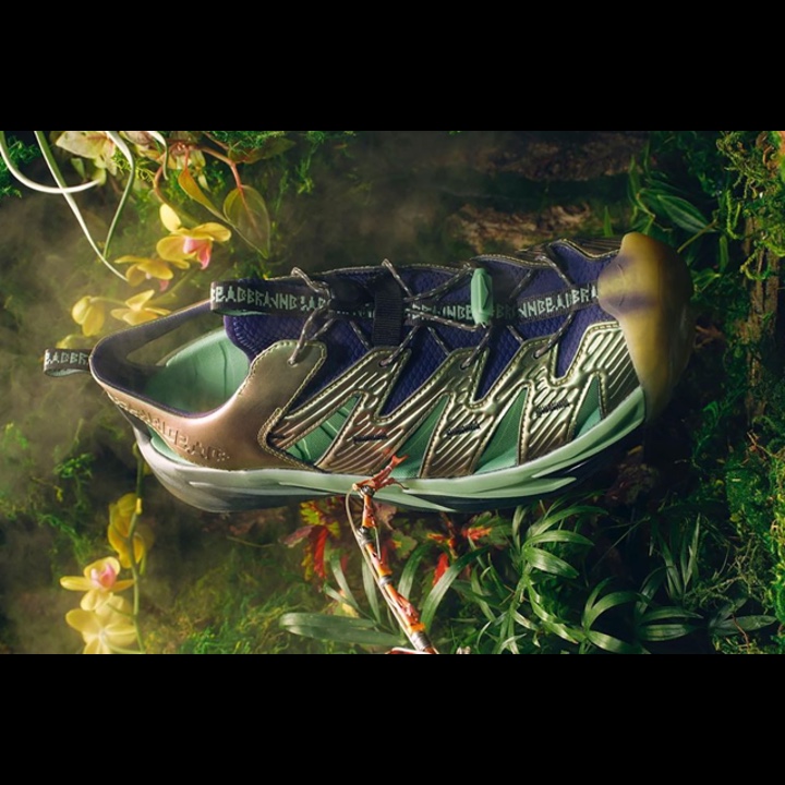 Hoka x Brain Dead Hopara Pea Pod Green 착용 스타일 - 2