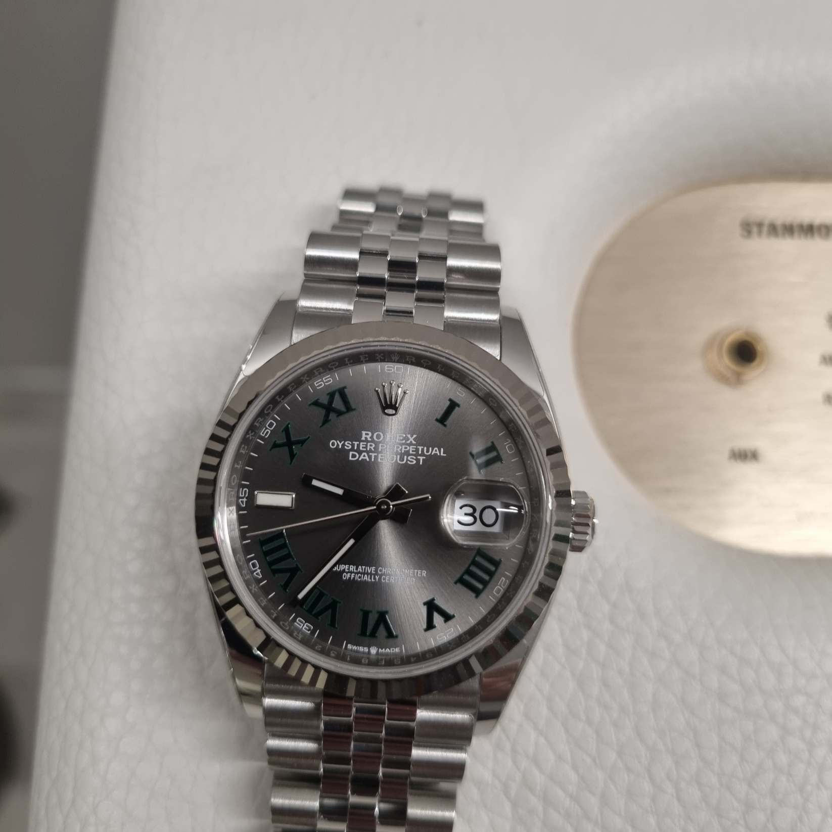 Rolex Datejust 36mm 126234 Slate Roman Jubilee 착용 스타일