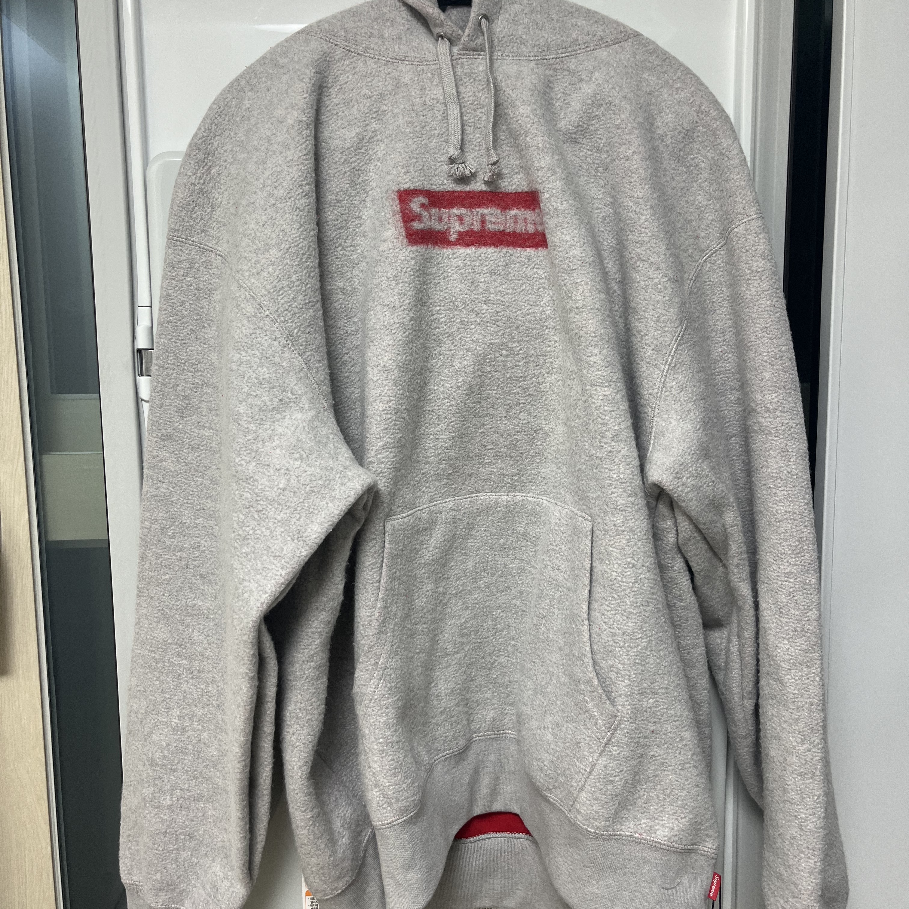 Supreme Inside Out Box Logo Hooded Sweatshirt Heather Grey - 23SS 착용 스타일