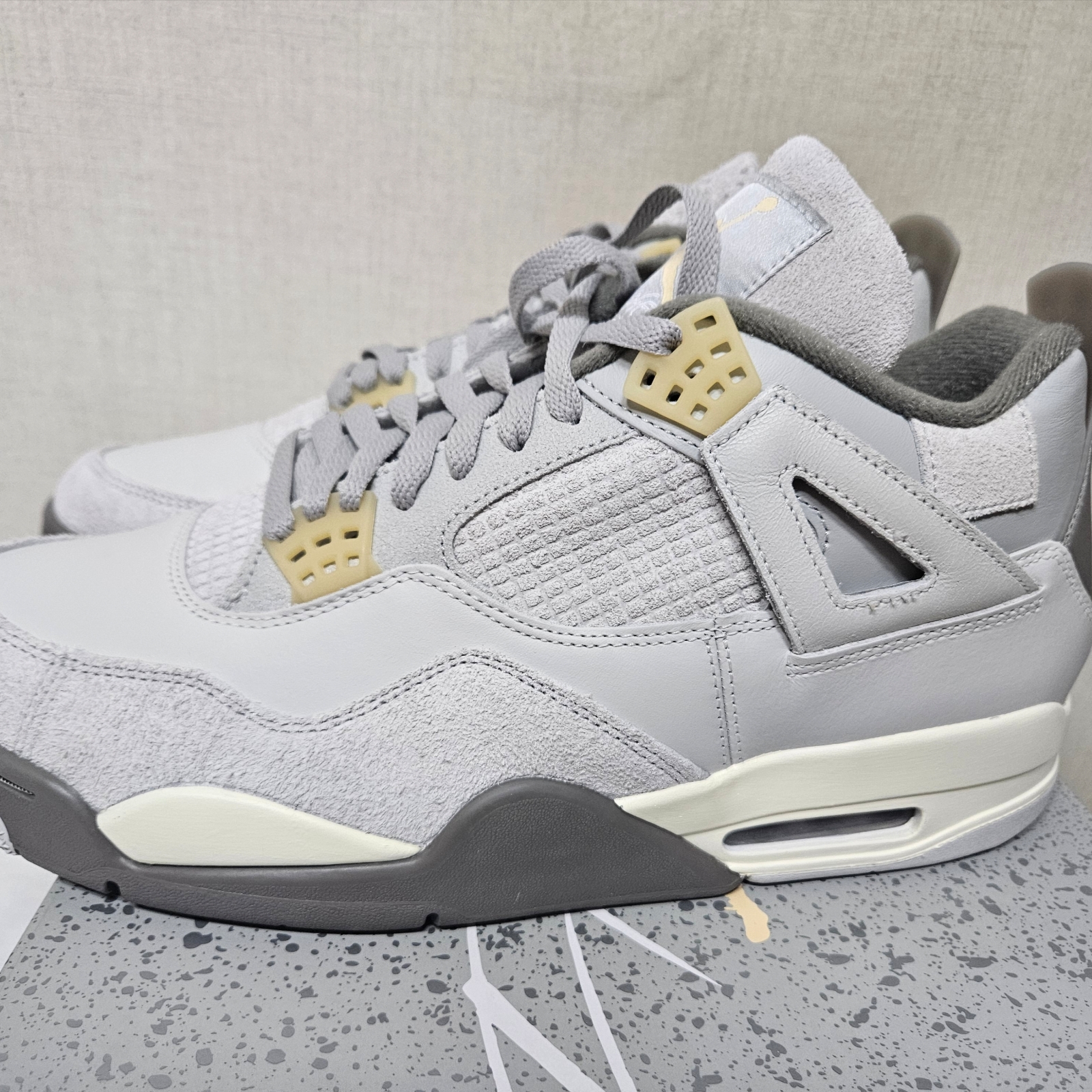 Jordan 4 Retro SE Craft 착용 스타일