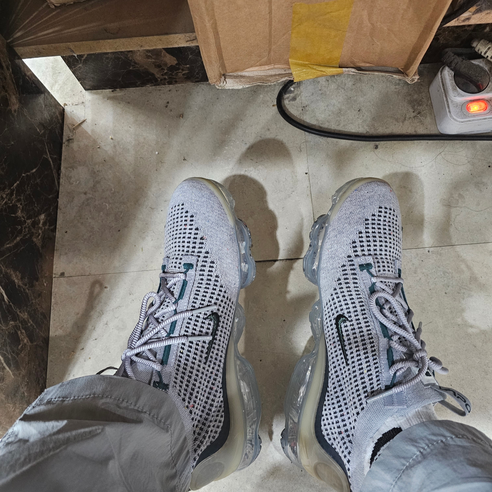 Nike Air VaporMax 2021 Flyknit SE Dark Atomic Teal 착용 스타일