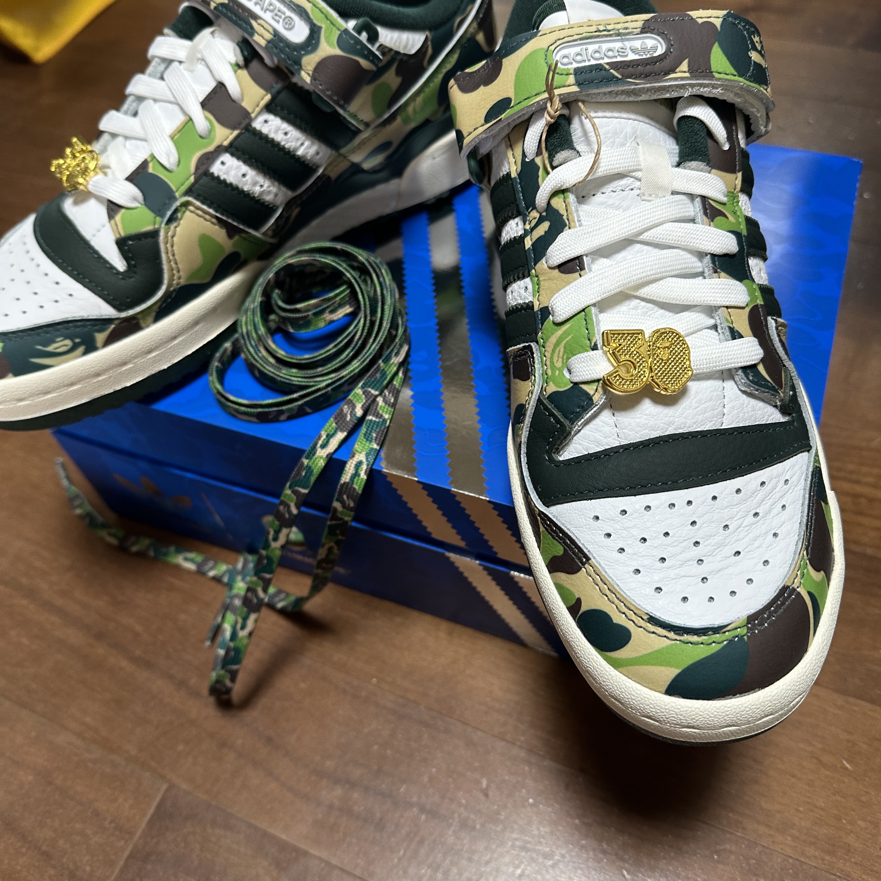 Adidas x BAPE Forum 84 Low Green Camo 착용 스타일 - 2