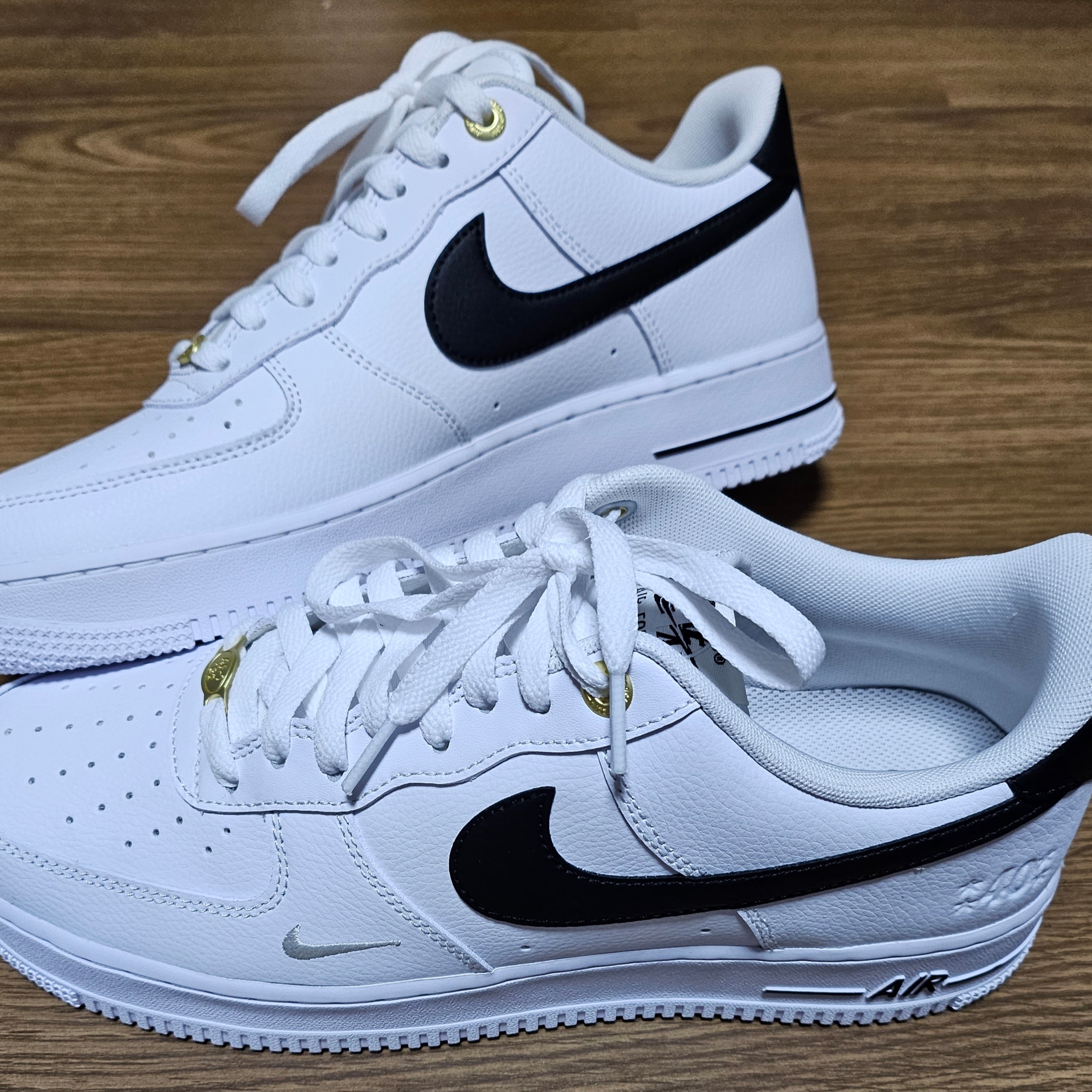 Nike Air Force 1 '07 LV8 40th Anniversary Join Forces White Black 착용 스타일