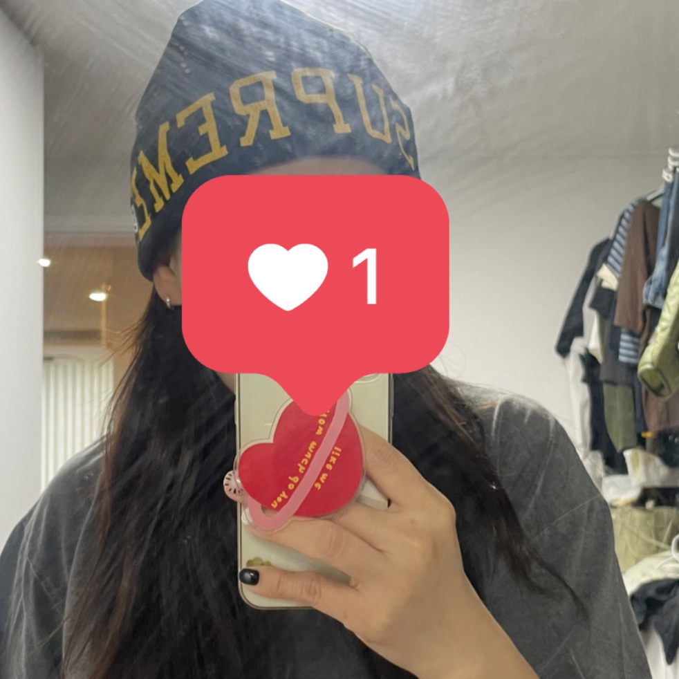 Supreme New Era Varsity Beanie Black - 23FW 착용 스타일 - 2
