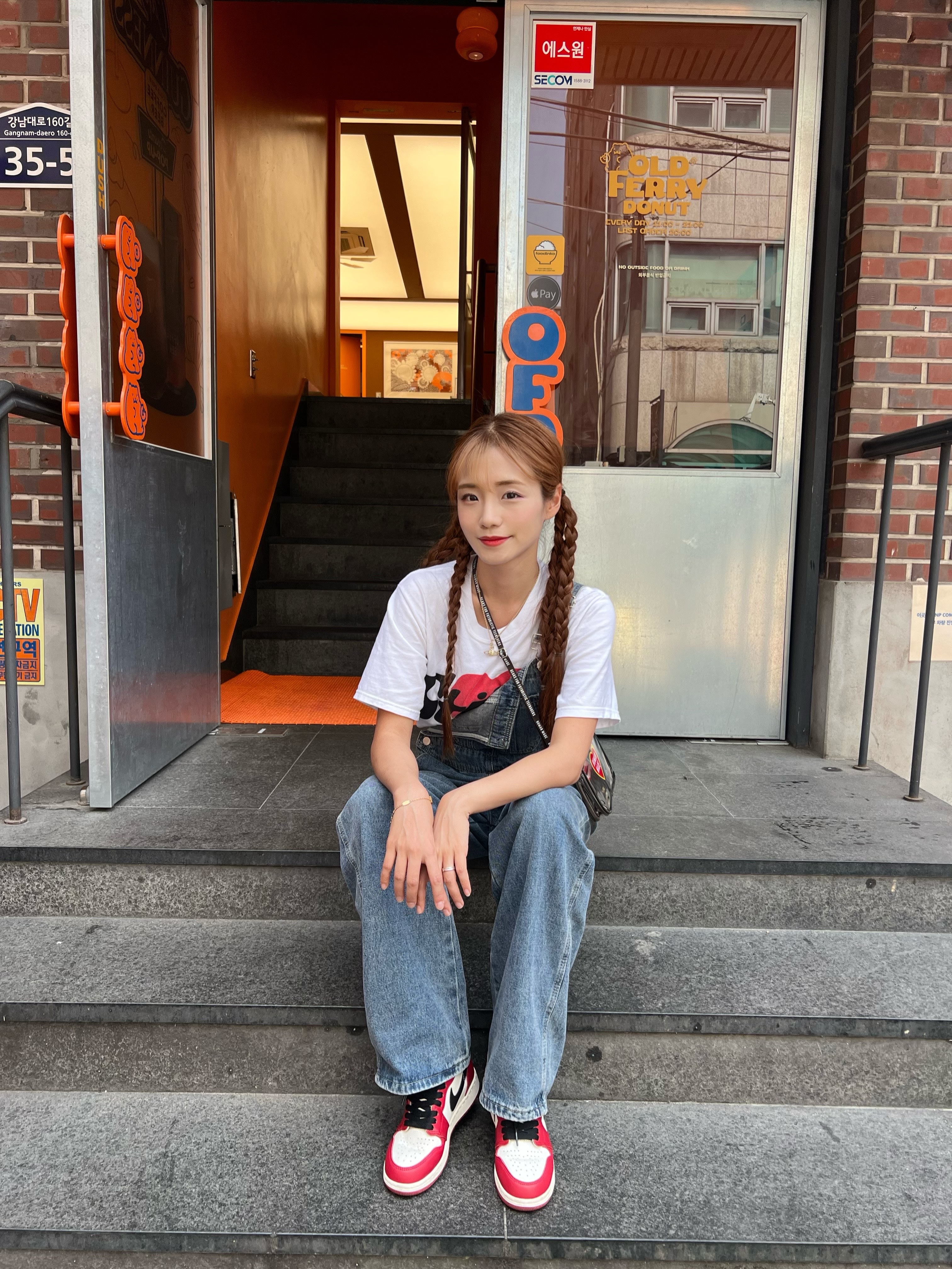 Stussy x Cactus Plant Flea Market Heart T-Shirt, (GS) Jordan 1 Retro High OG Chicago 2022 착용 스타일 - 2